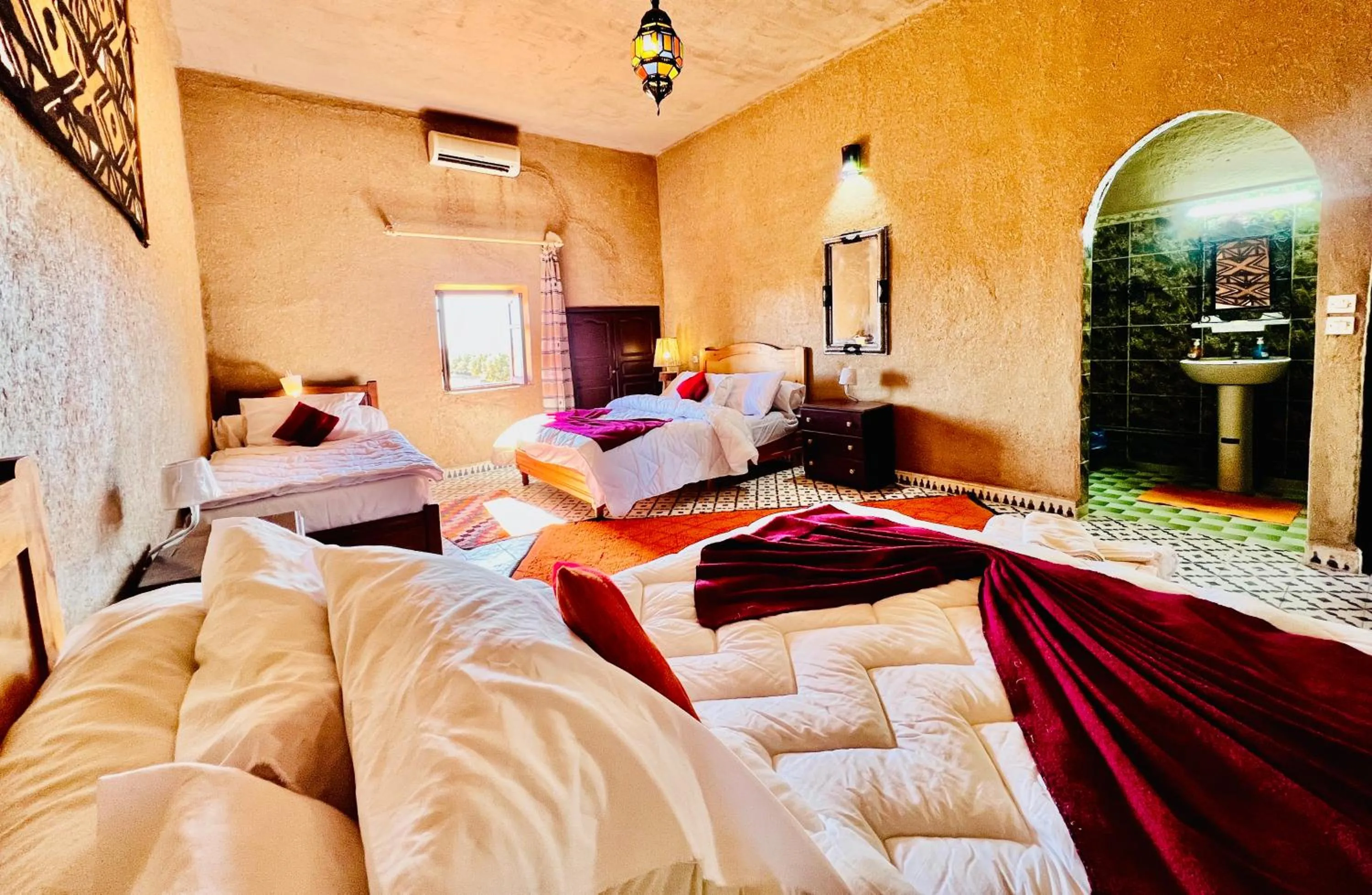 Bed in Hotel Camping Les Roses Des Dunes & Piscine