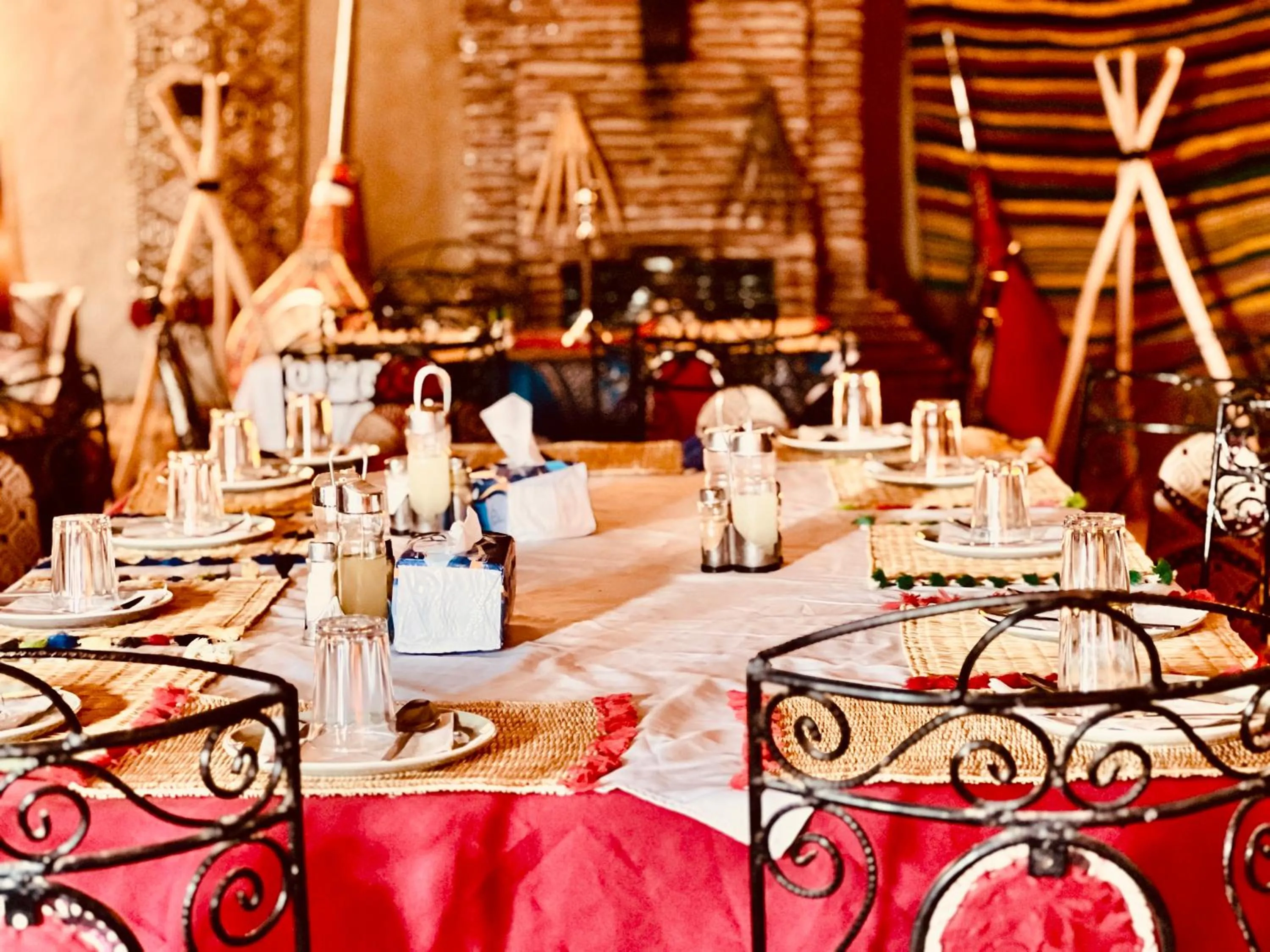 Restaurant/places to eat in Hotel Camping Les Roses Des Dunes & Piscine