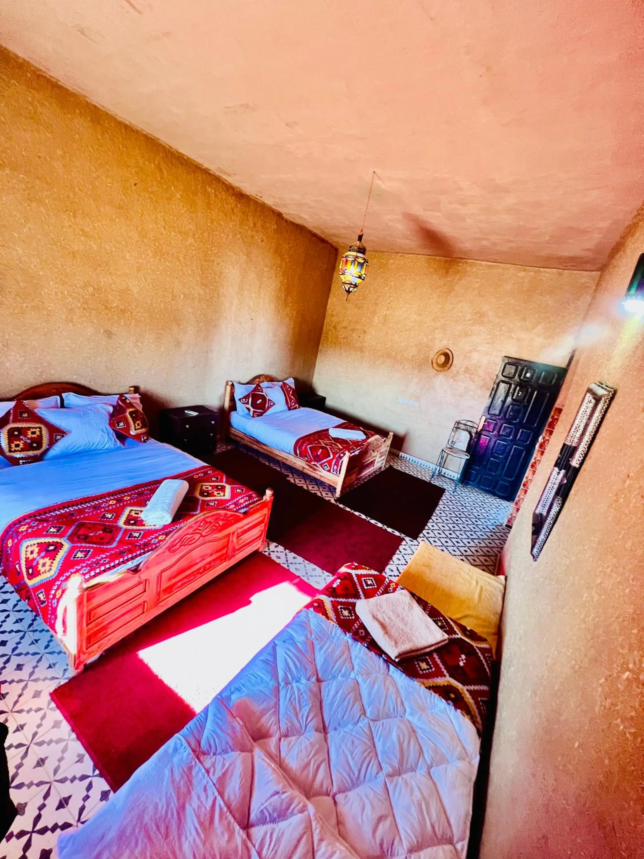 Bed in Hotel Camping Les Roses Des Dunes & Piscine