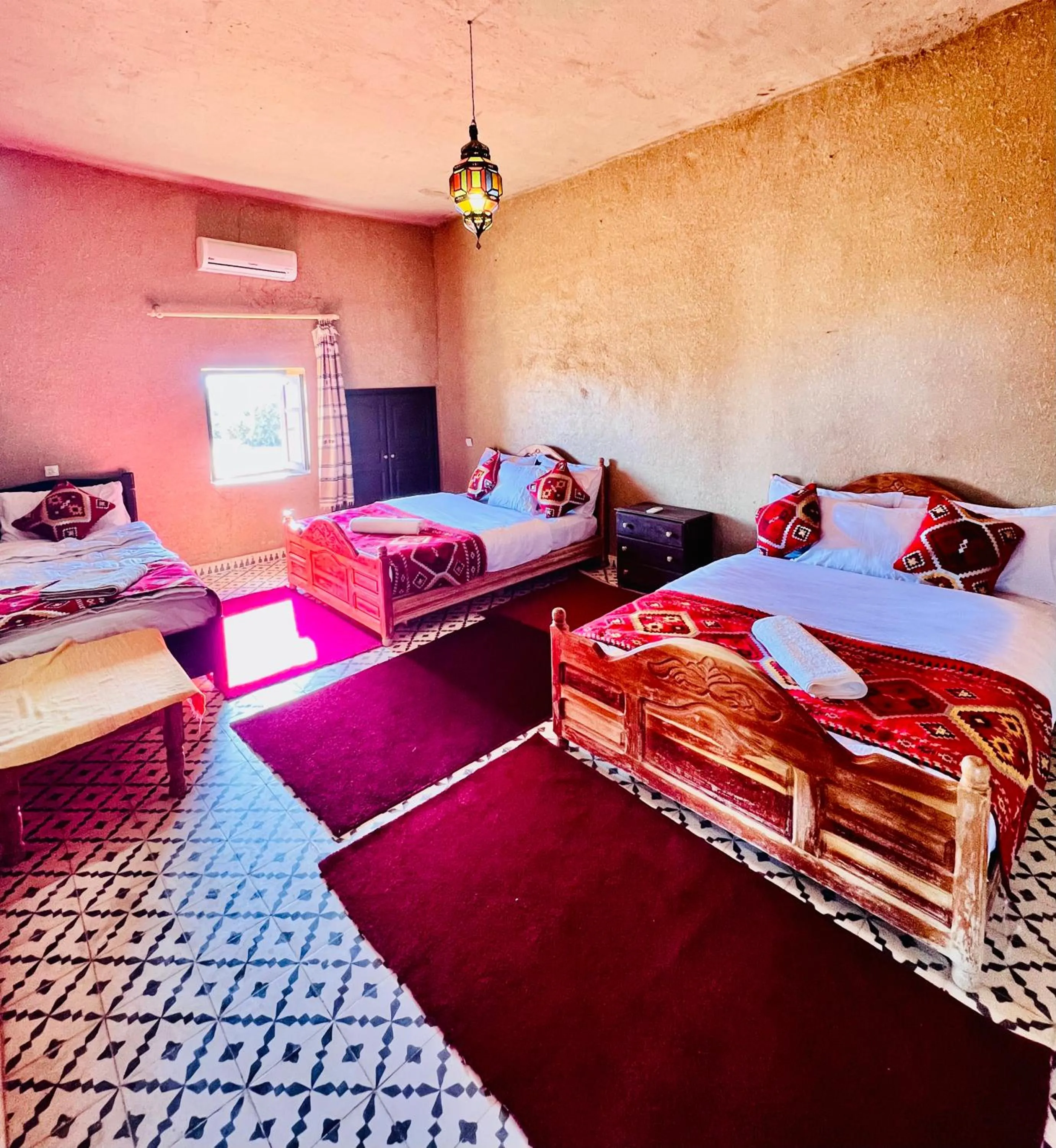 Bed in Hotel Camping Les Roses Des Dunes & Piscine