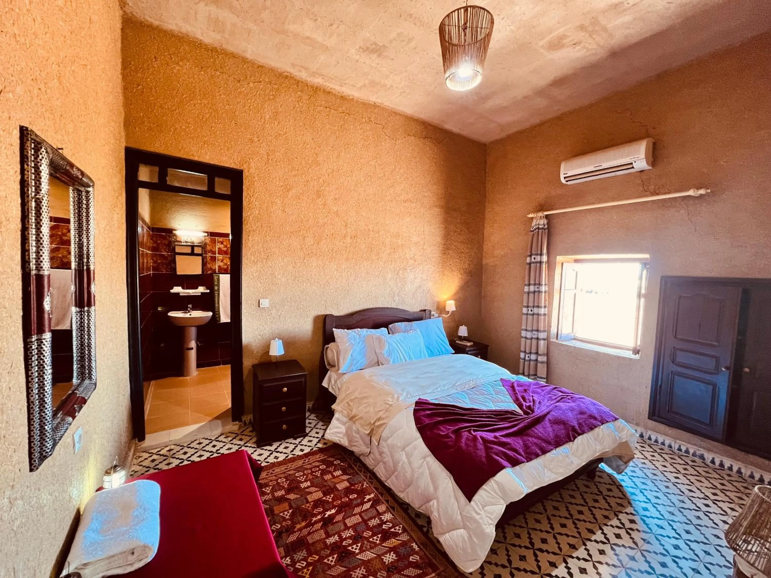 Bed in Hotel Camping Les Roses Des Dunes & Piscine