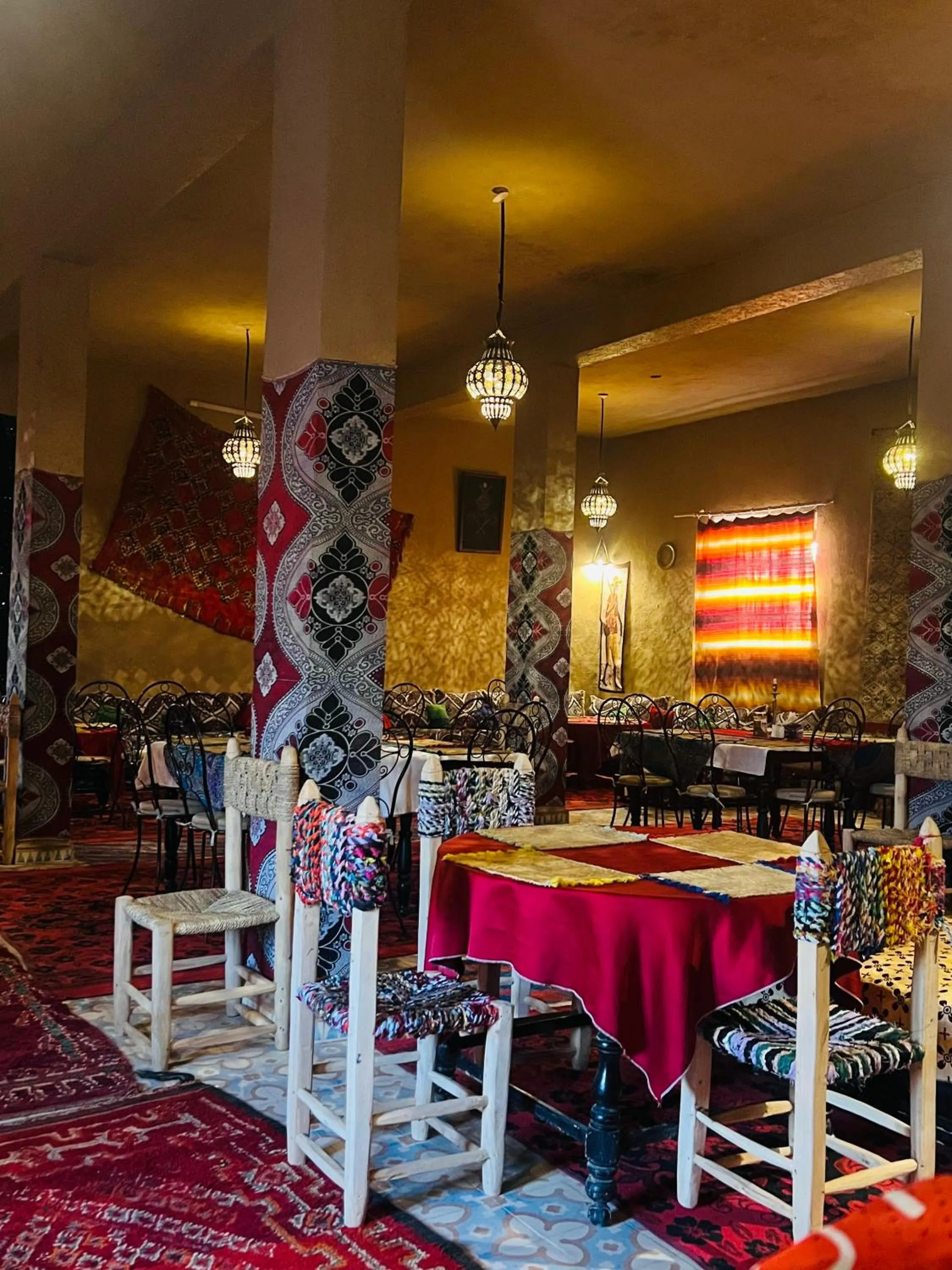 Restaurant/places to eat in Hotel Camping Les Roses Des Dunes & Piscine