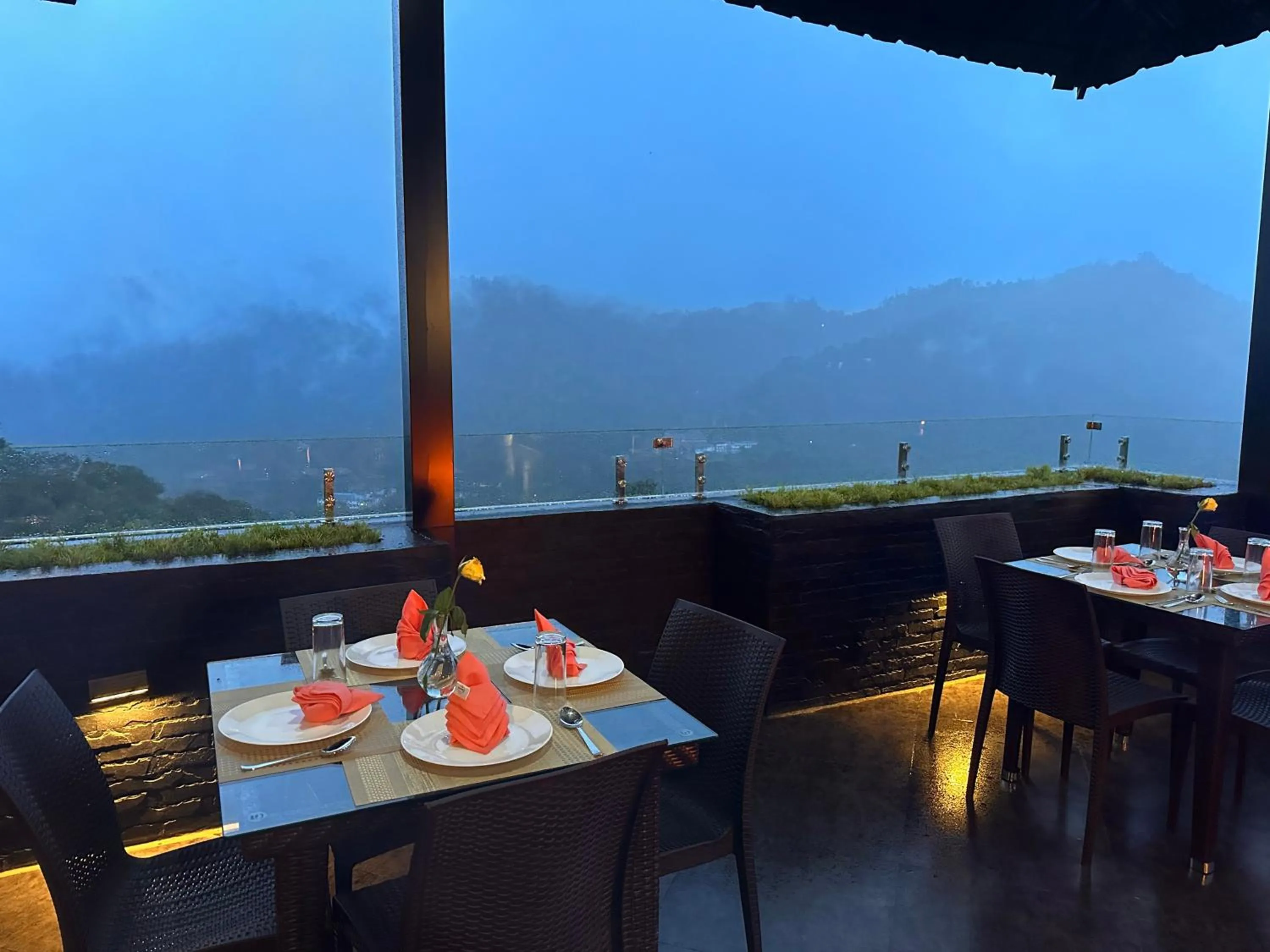 Restaurant/places to eat in Viceroy Luxury Mountain Resort and Spa
