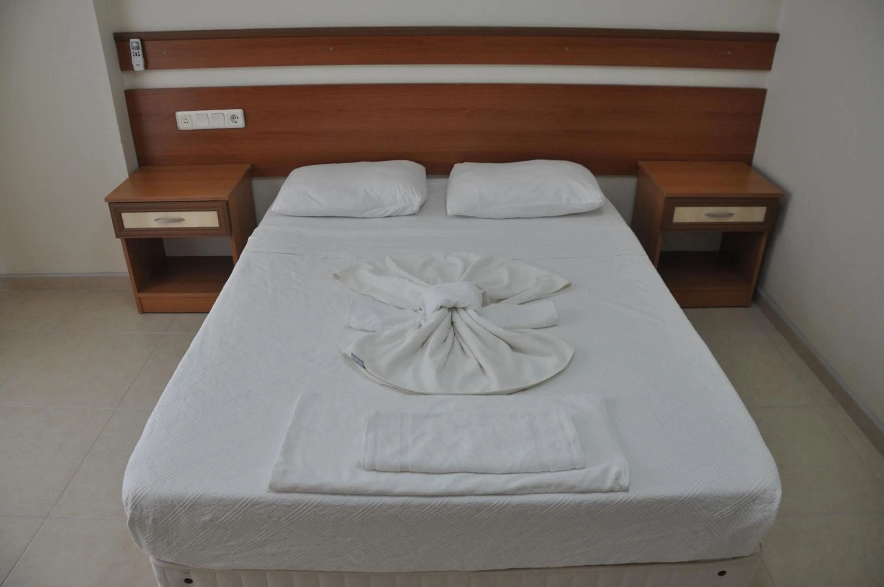 Bed in Sarıgerme Apart