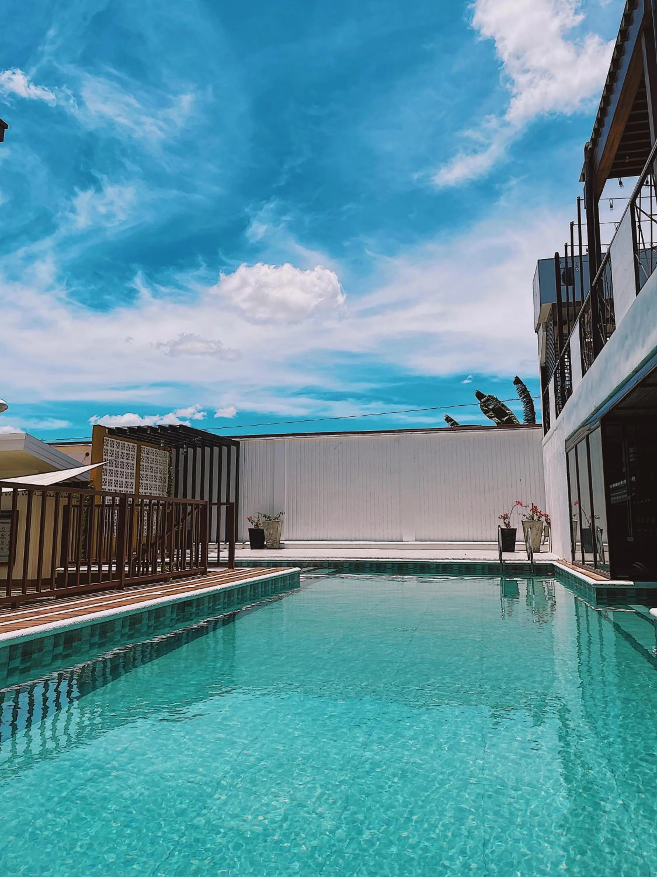 Swimming pool in Urban Glamp Resort Iloilo