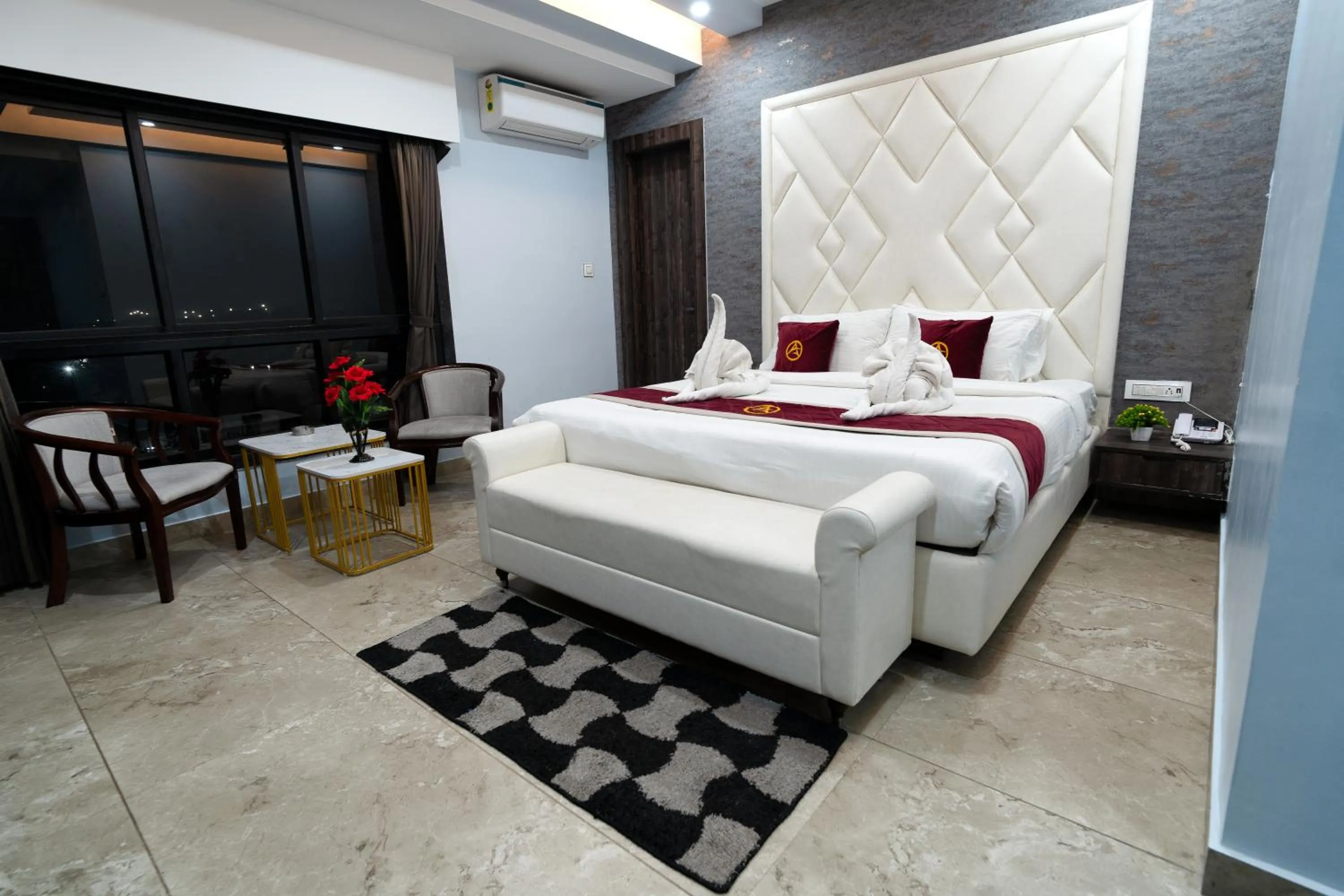 Bed in The Autograph Inn