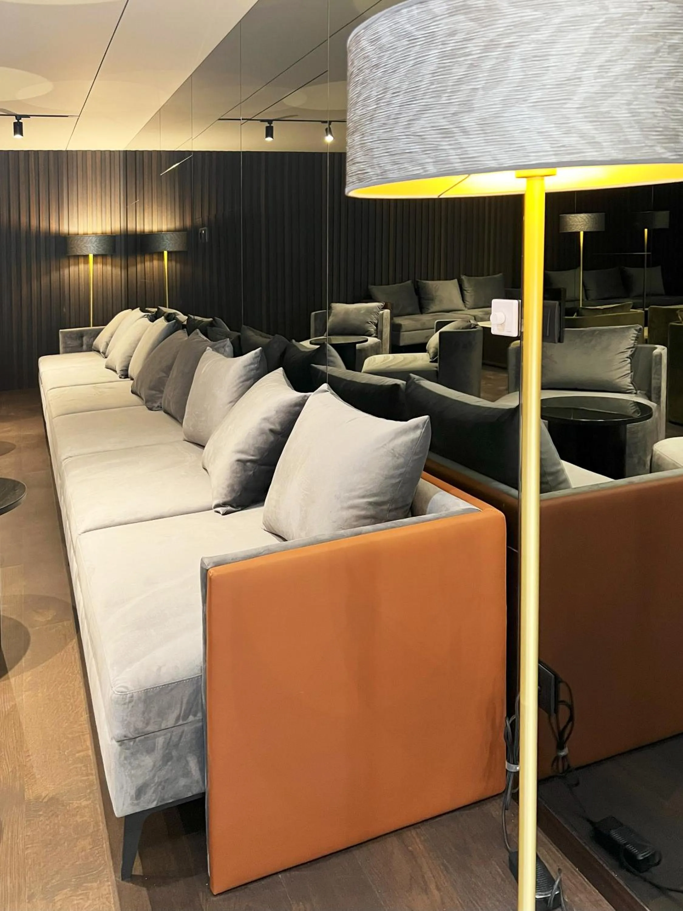 Seating area in Bom Sucesso Hotel by gaiarooms