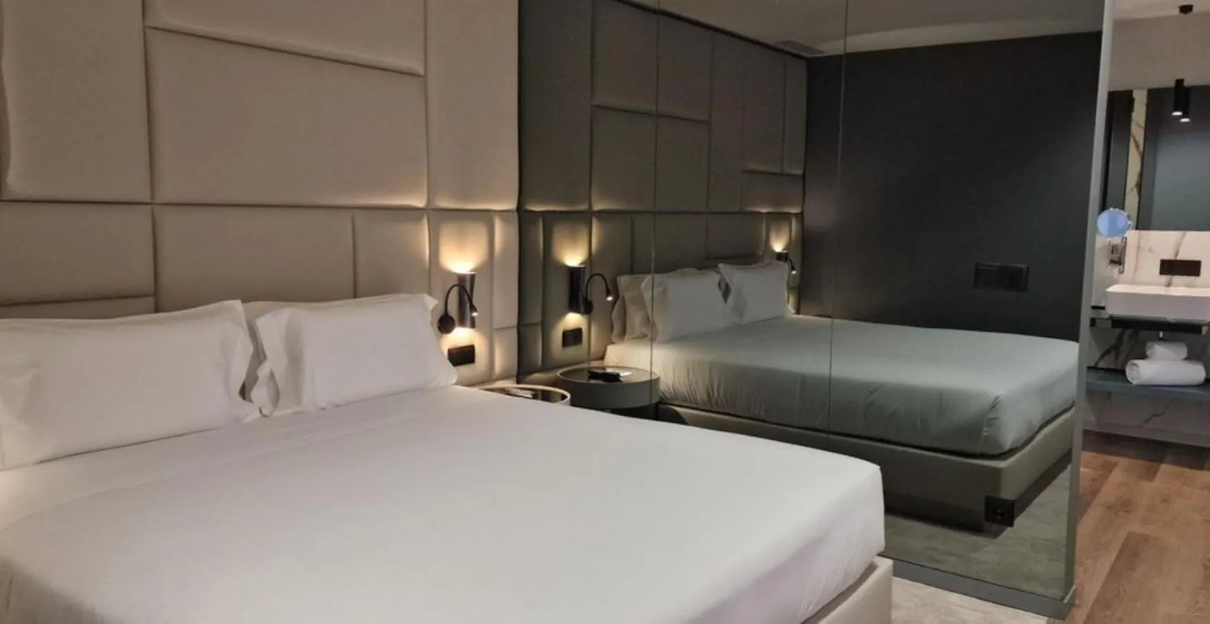 Bed in Bom Sucesso Hotel by gaiarooms