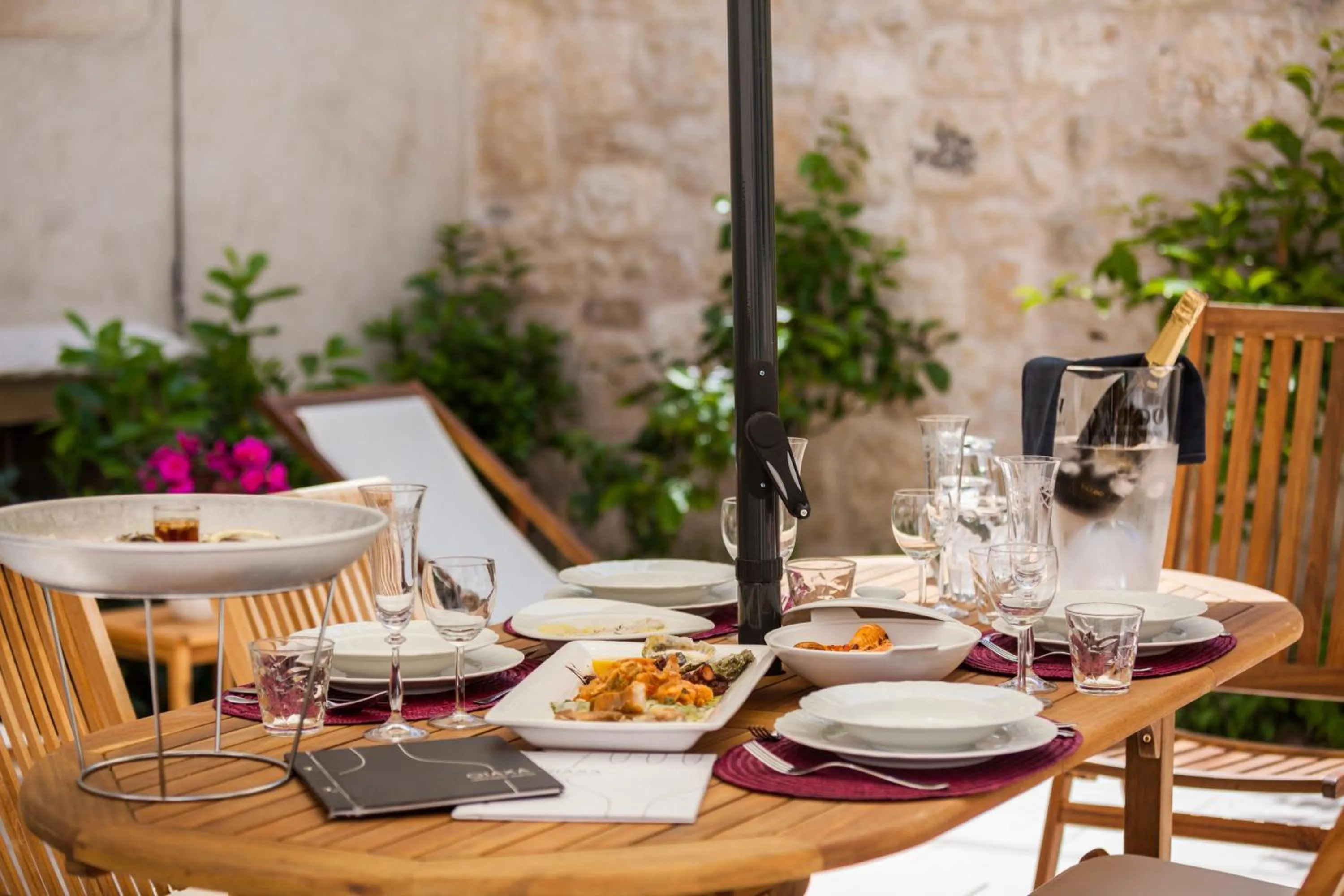 Food close-up in Holiday Home City Walls