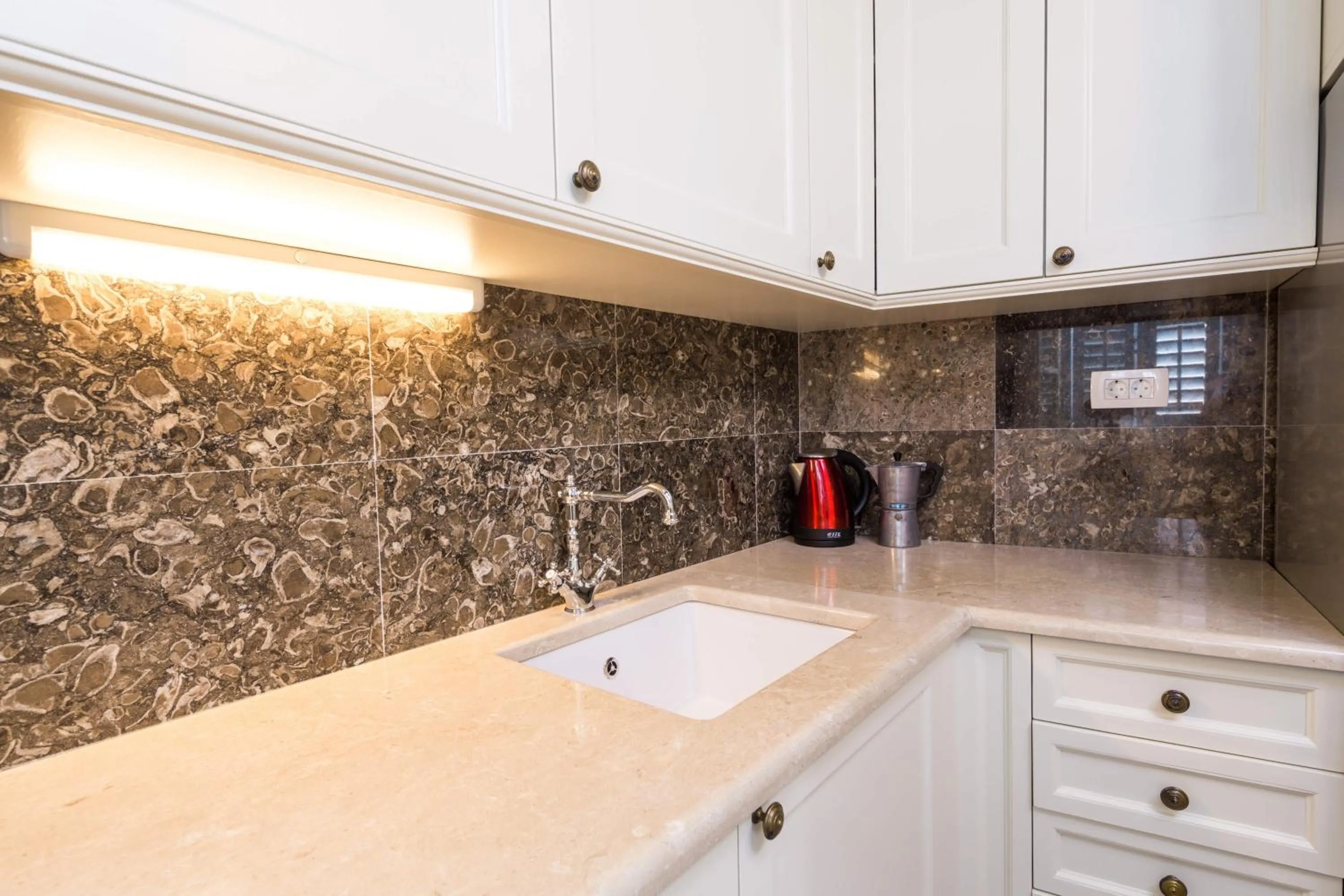 Kitchen or kitchenette in Holiday Home City Walls
