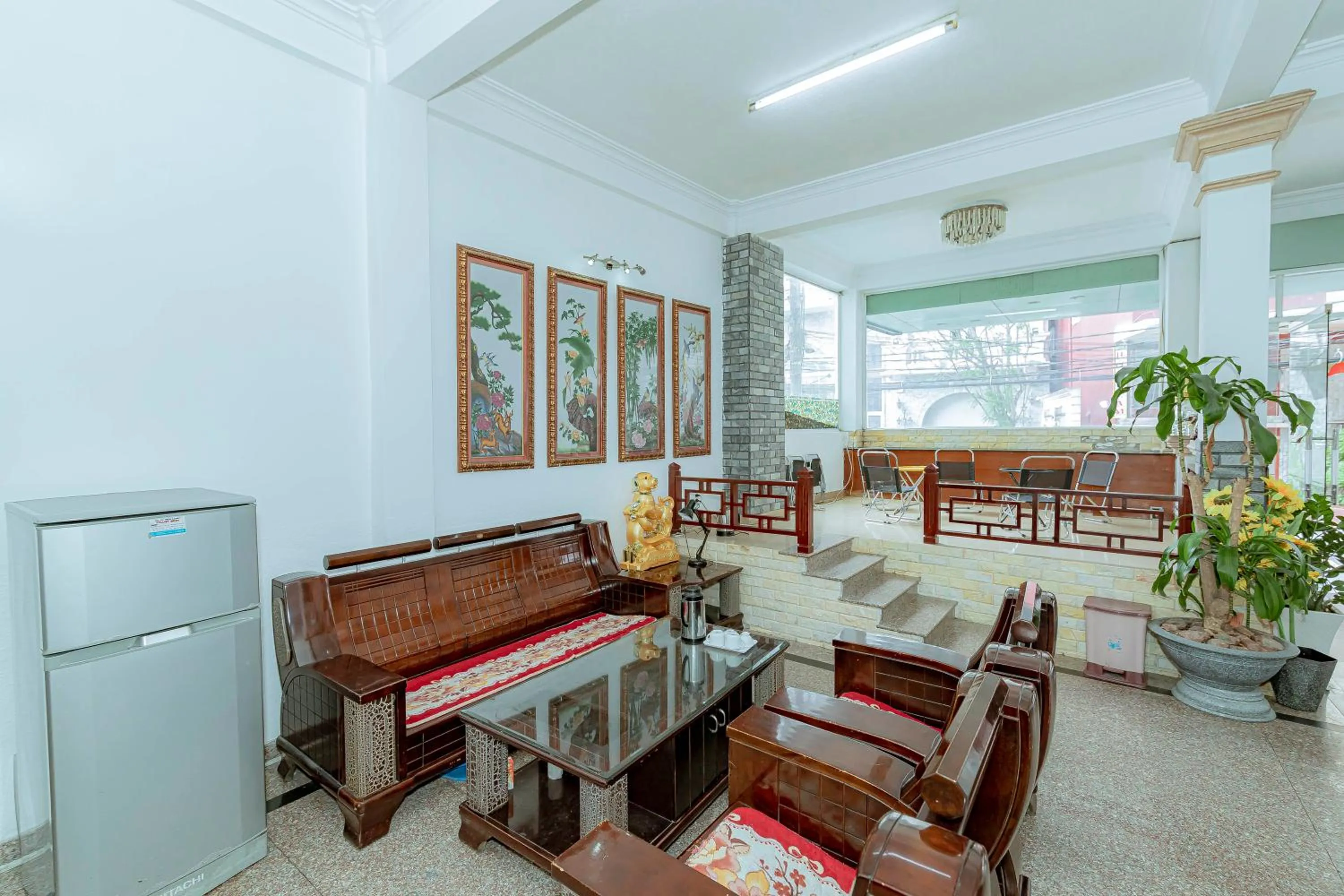 Living room in Pearl Wealth Dalat Hotel