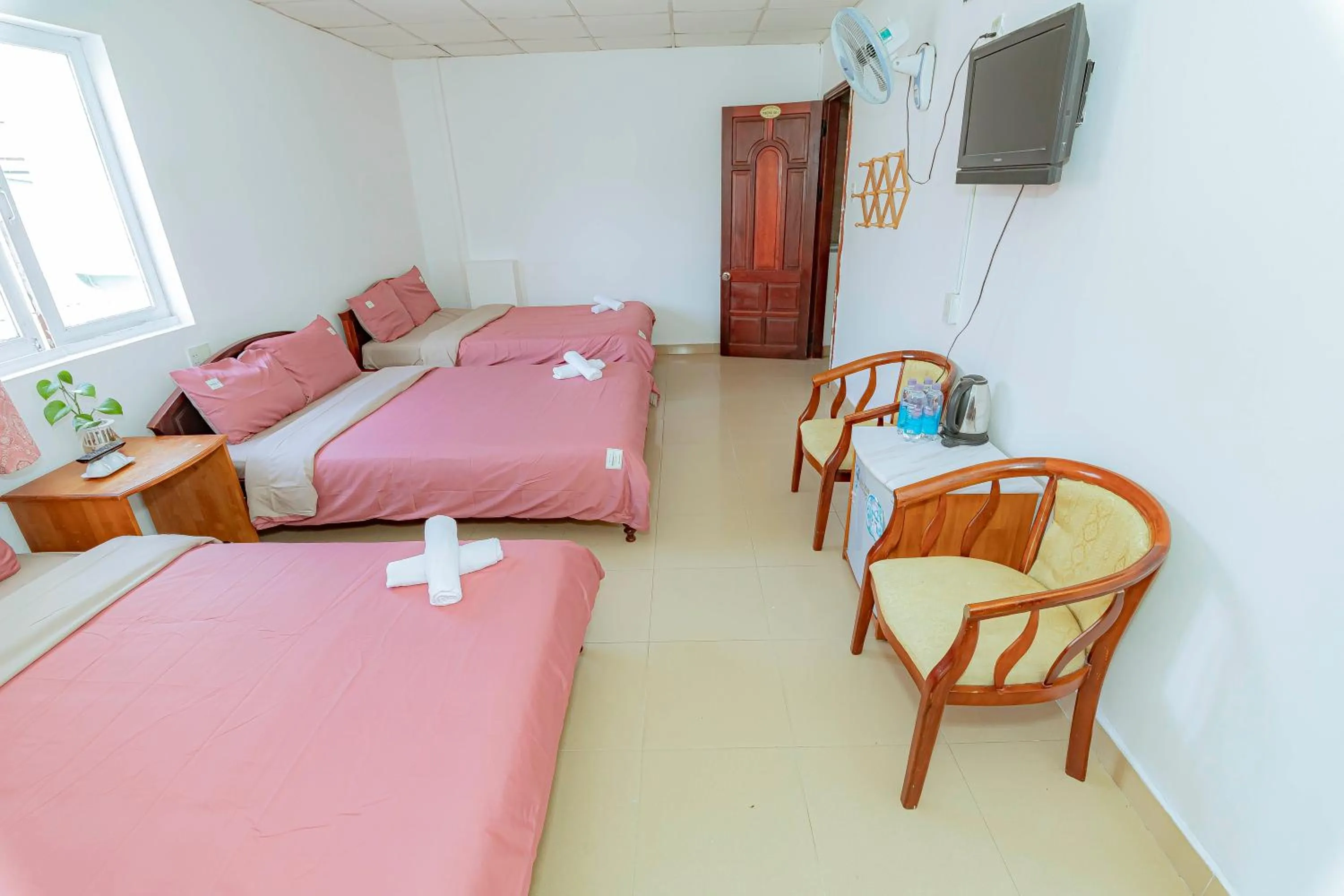 Bedroom, Bed in Pearl Wealth Dalat Hotel