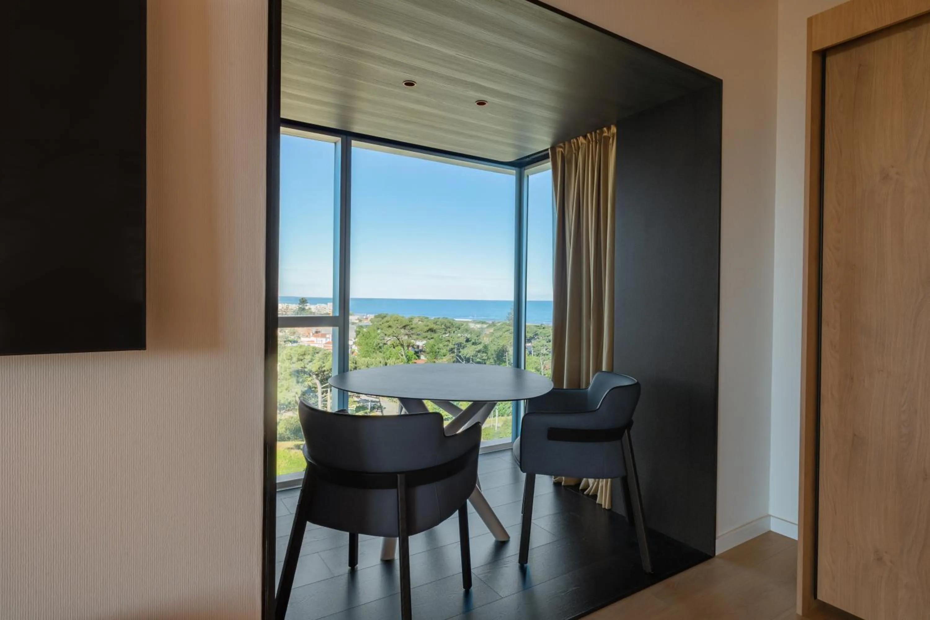 Photo of the whole room in The Grand Hotel