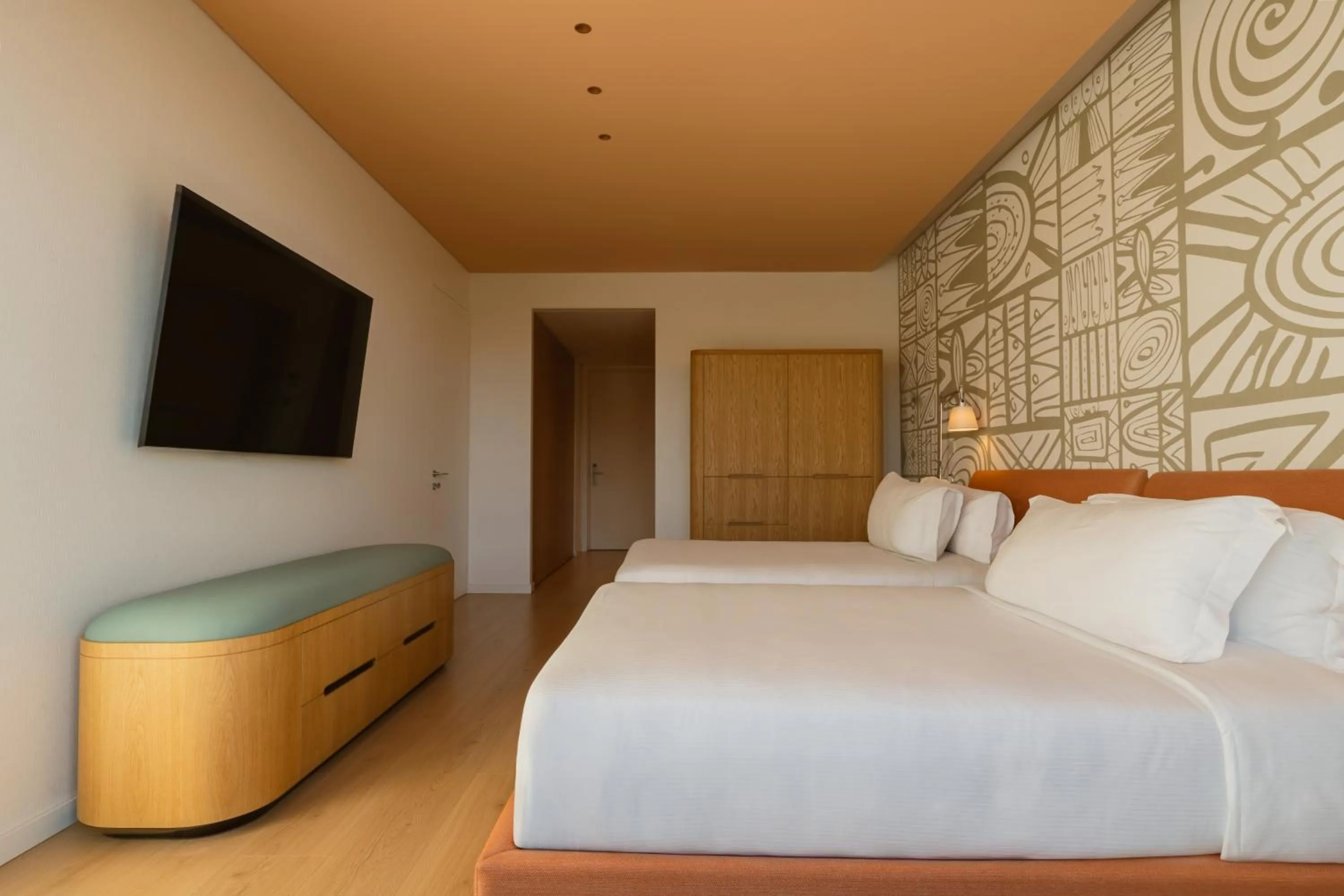 Photo of the whole room, Bed in The Grand Hotel