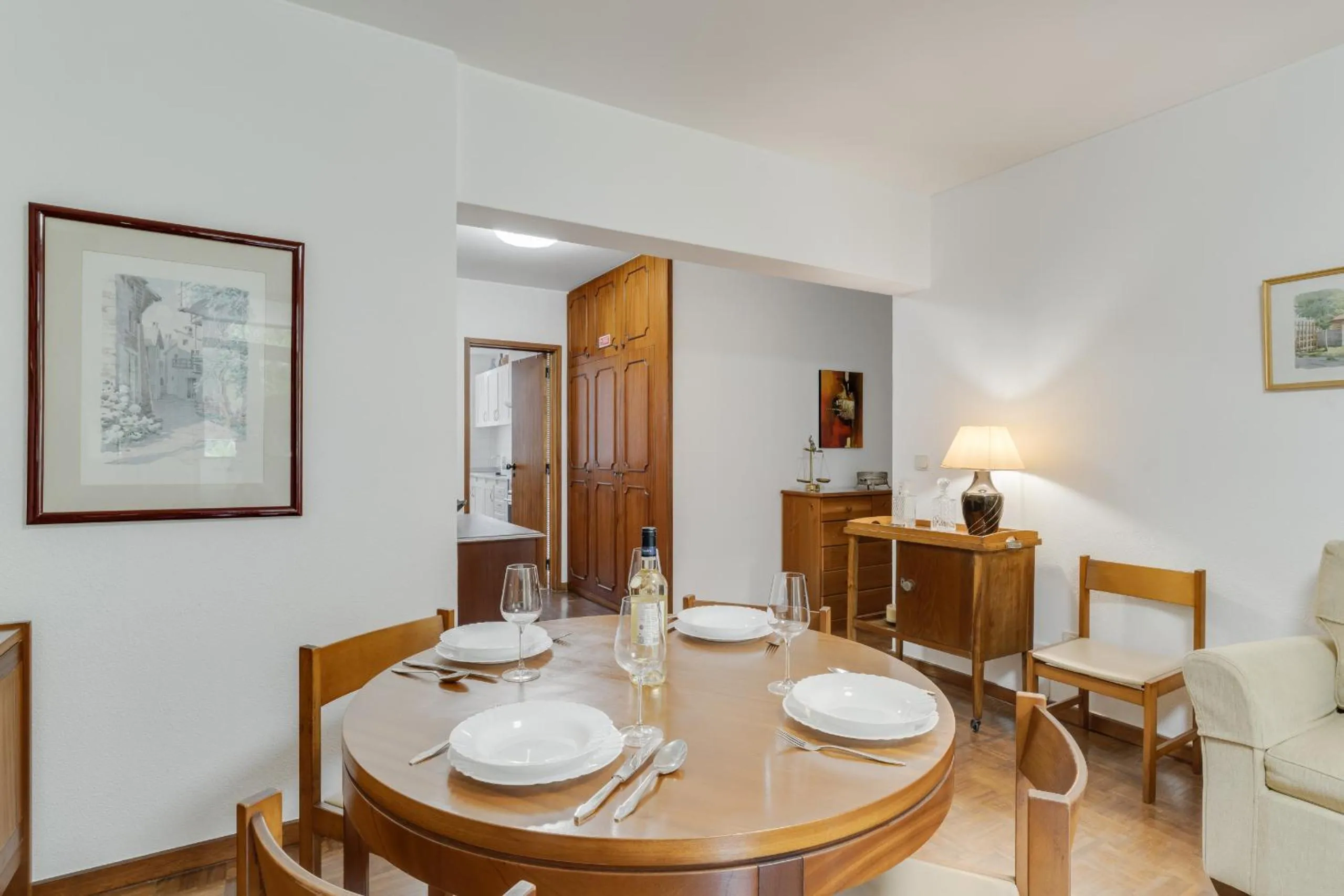 Dining area in Refugio Madeirense by Atlantic Holiday