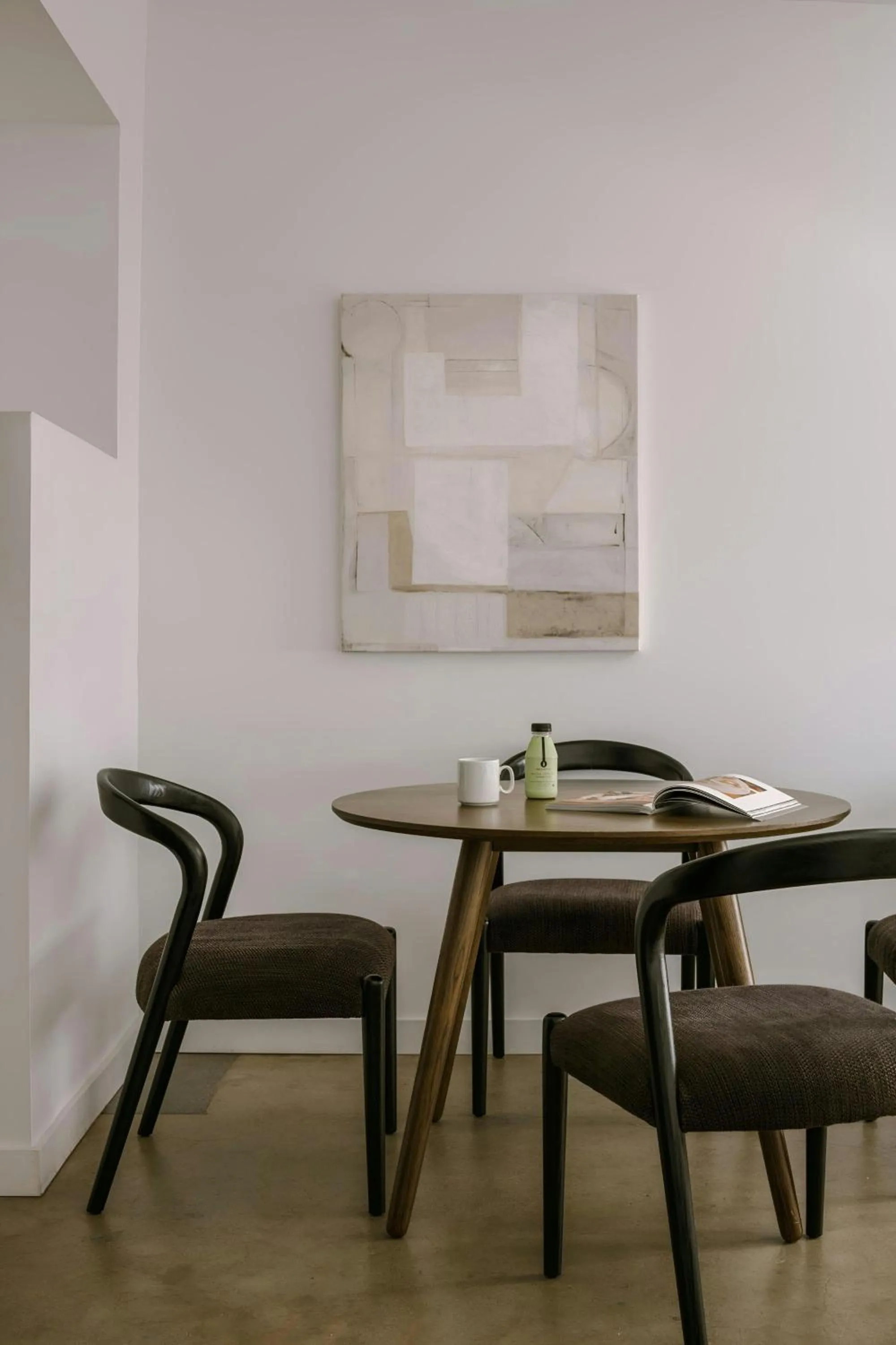 Photo of the whole room in Sonder by Marriott Bonvoy The Winfield Apartments Downtown LA