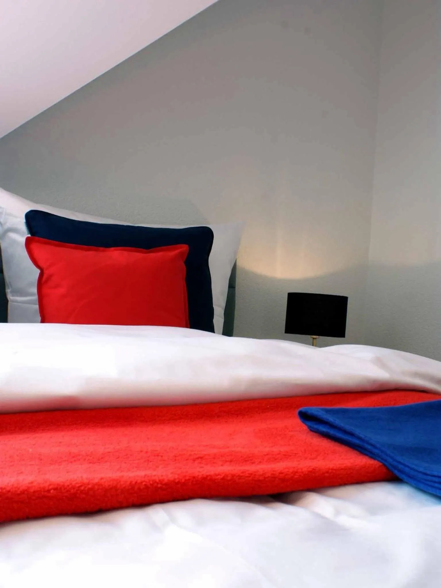 Bedroom, Bed in R & J Hotel