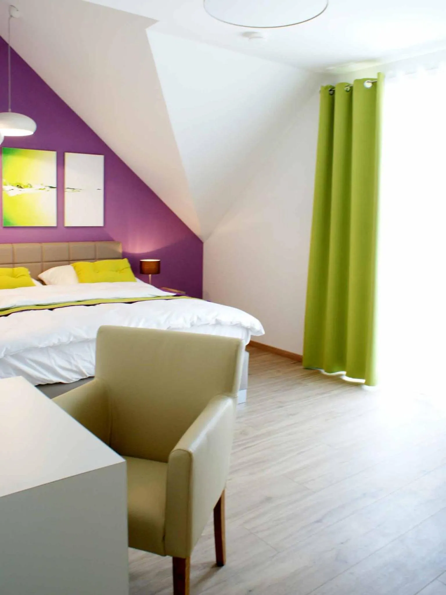 Bedroom, Bed in R & J Hotel