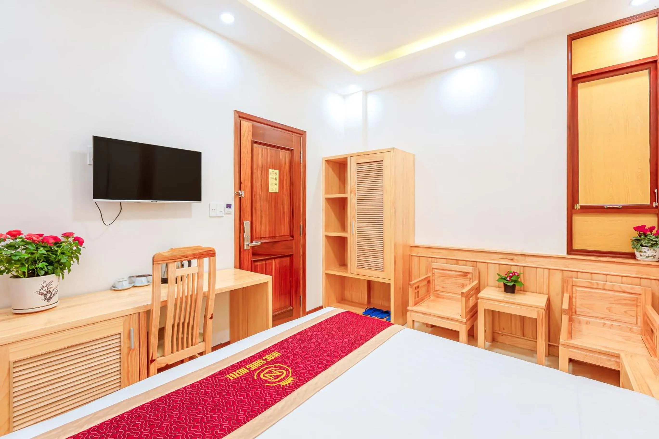 Seating area, Bed in Ngọc Sang 1 Hotel