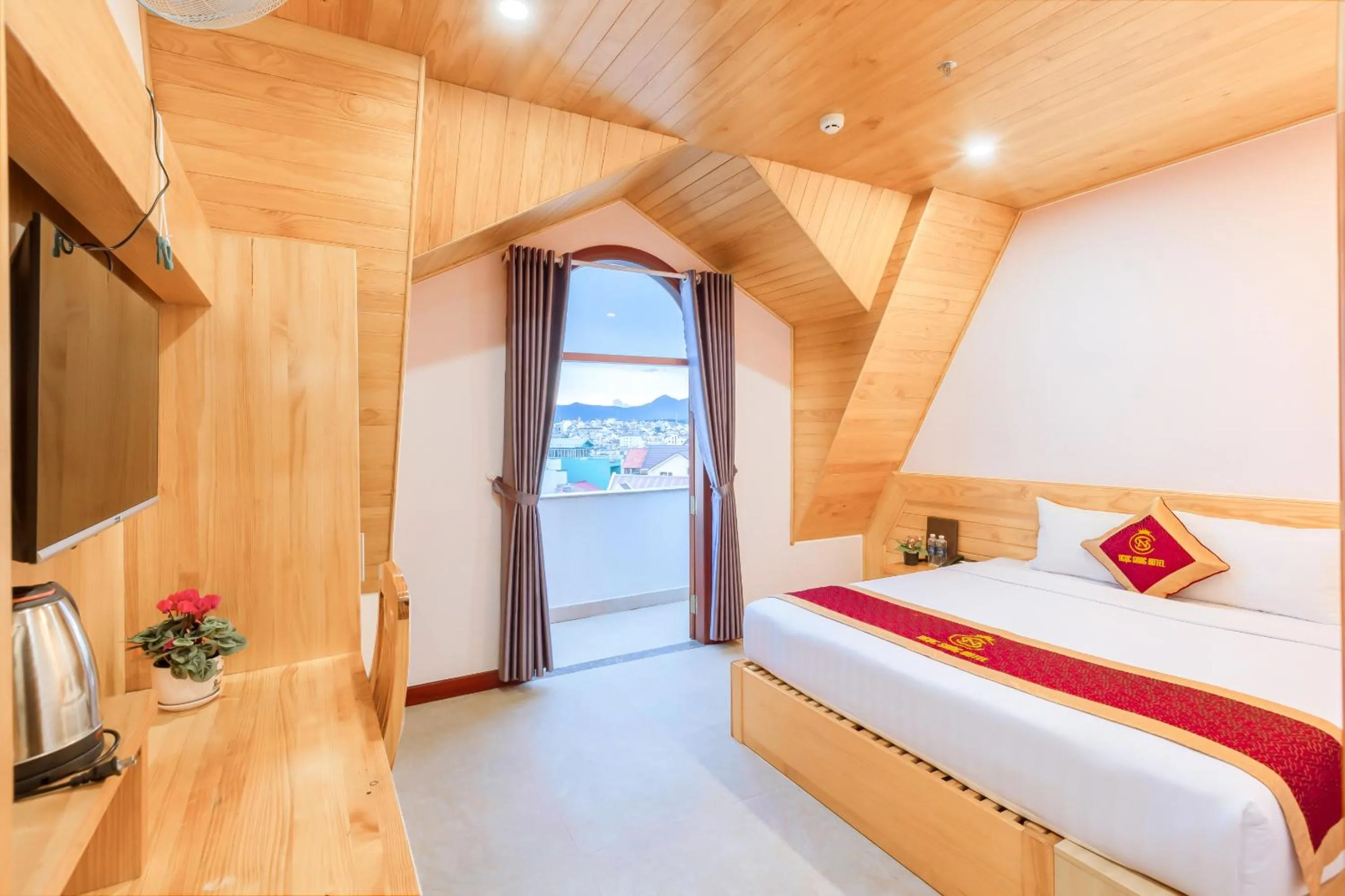 Photo of the whole room, Bed in Ngọc Sang 1 Hotel