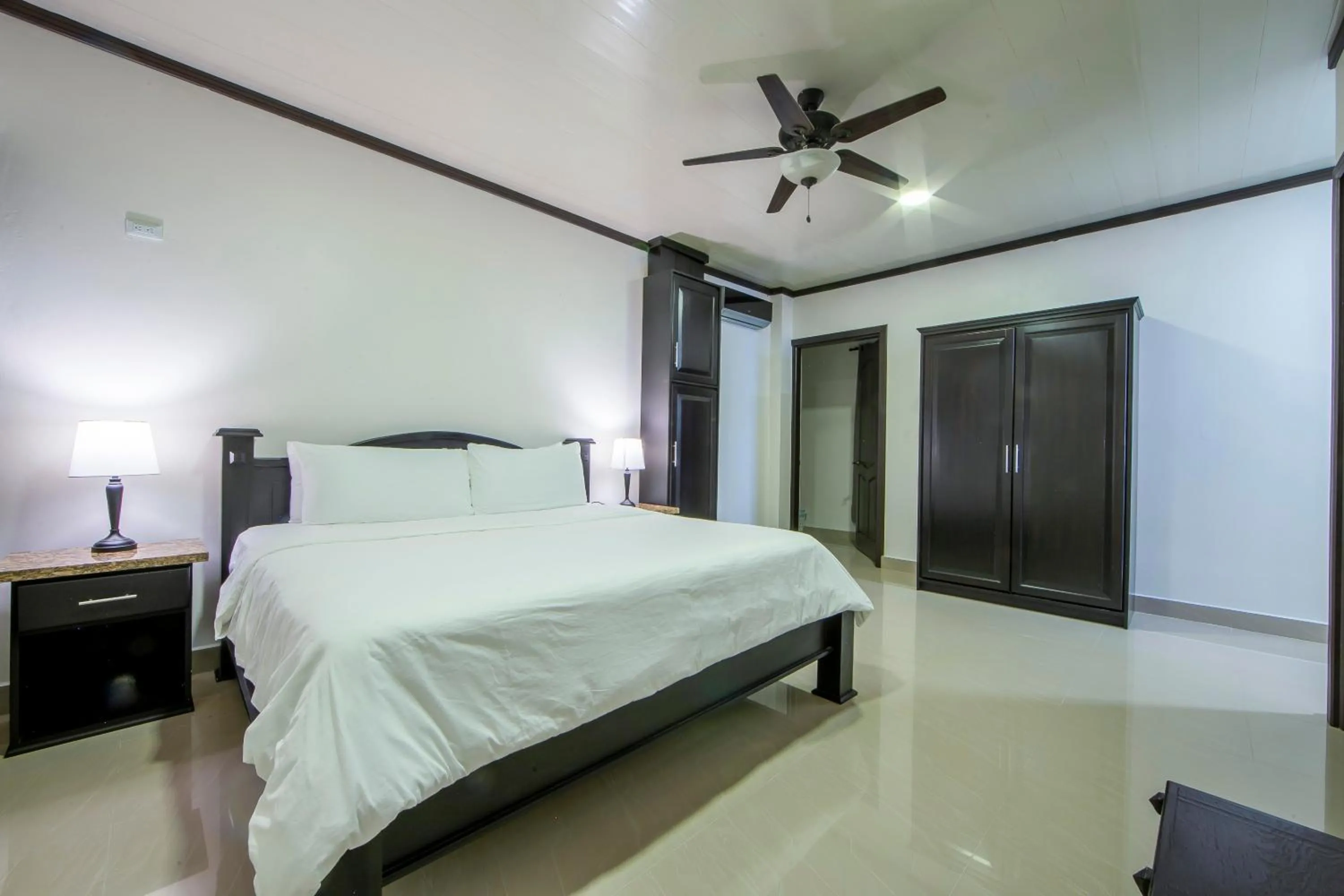 Bed in Serenity Hotel & Villas