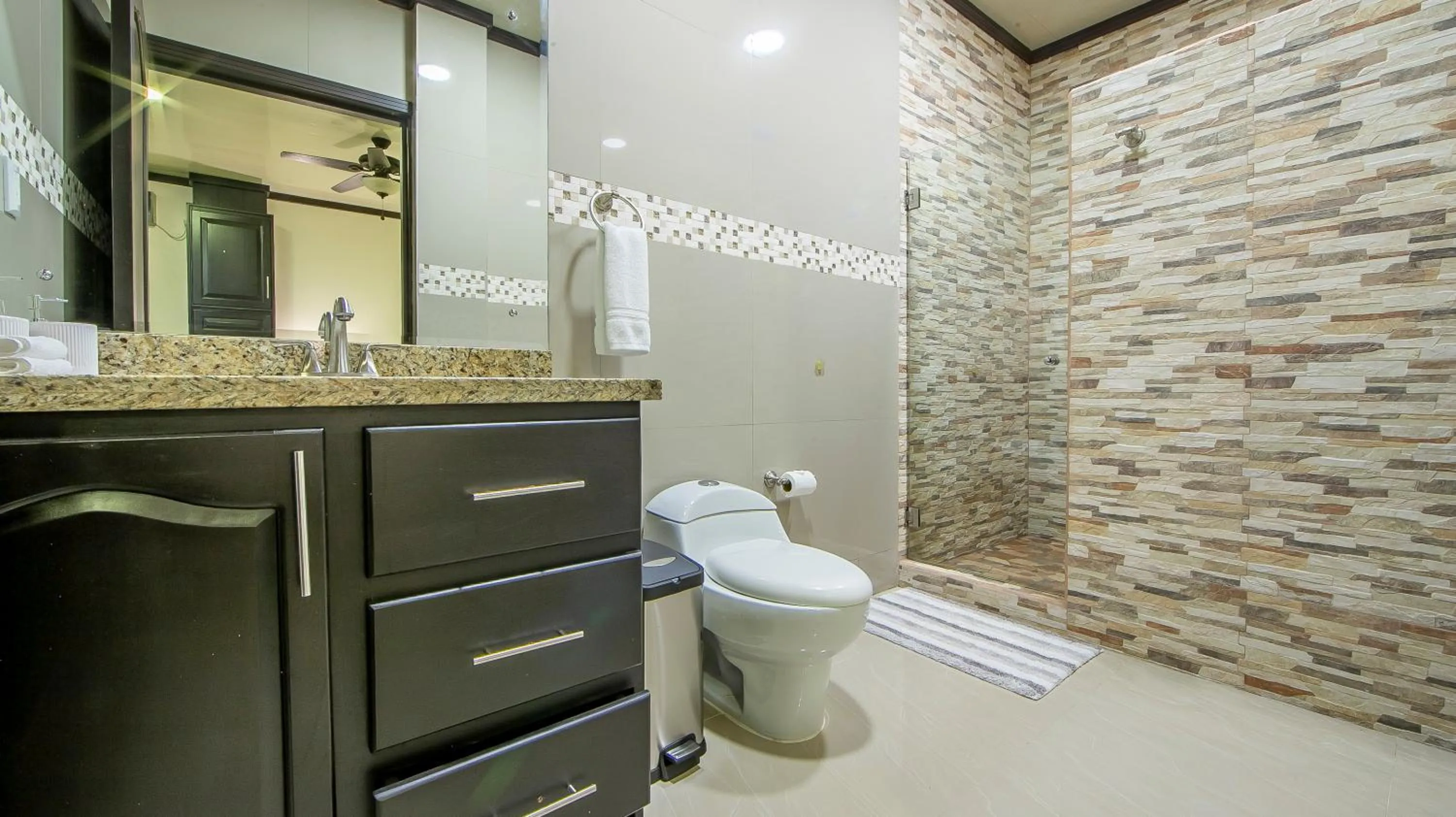 Bathroom in Serenity Hotel & Villas