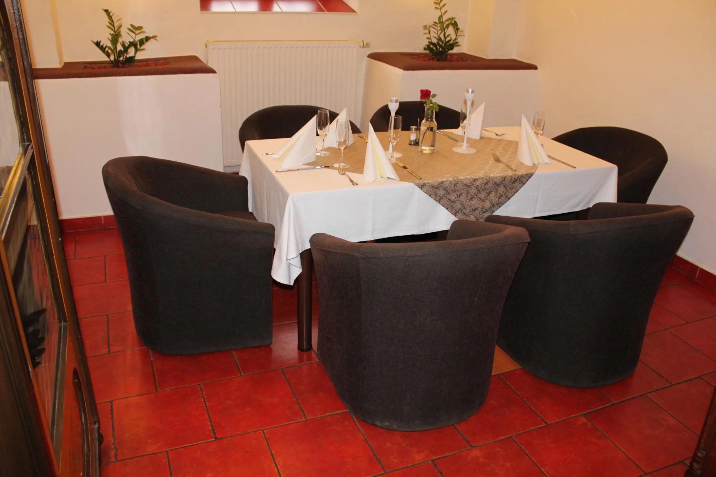 Restaurant/places to eat in Hotel Restaurant Na Statku