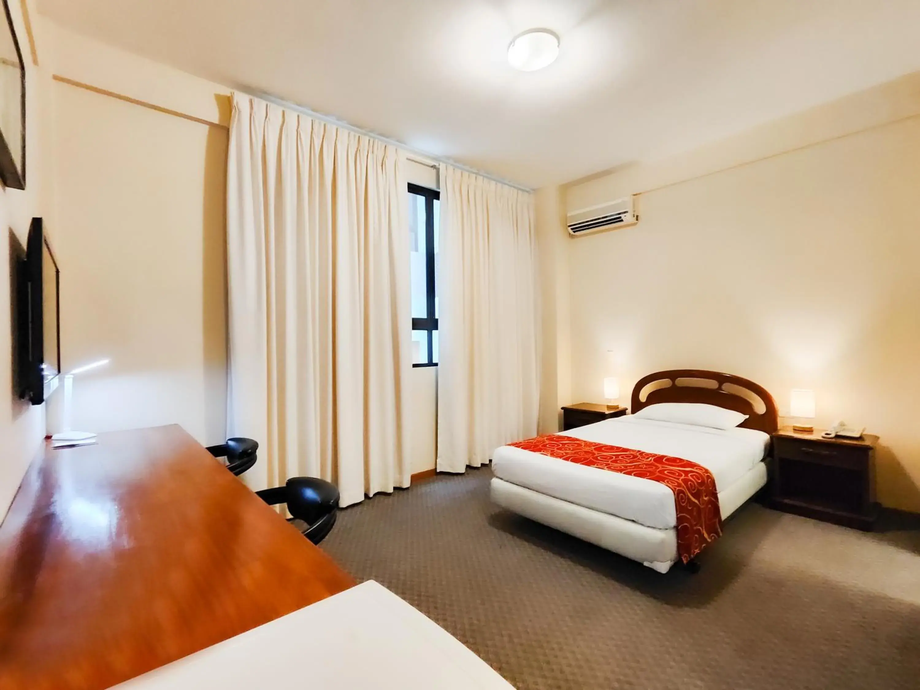 Seating area, Bed in Lido Hotel Seating area, Bed in Lido Hotel