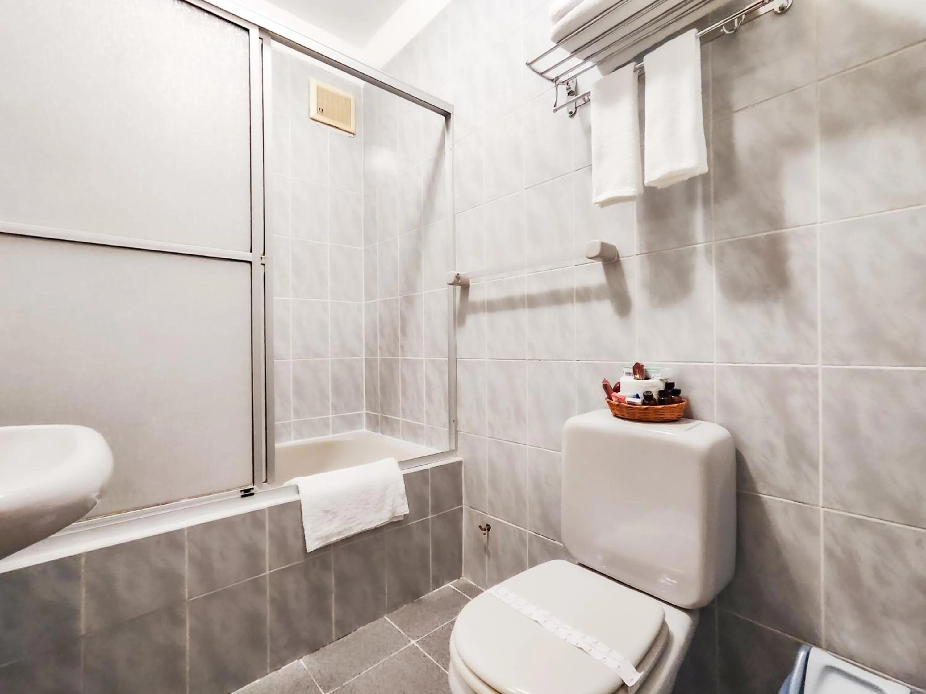 Bathroom in Lido Hotel