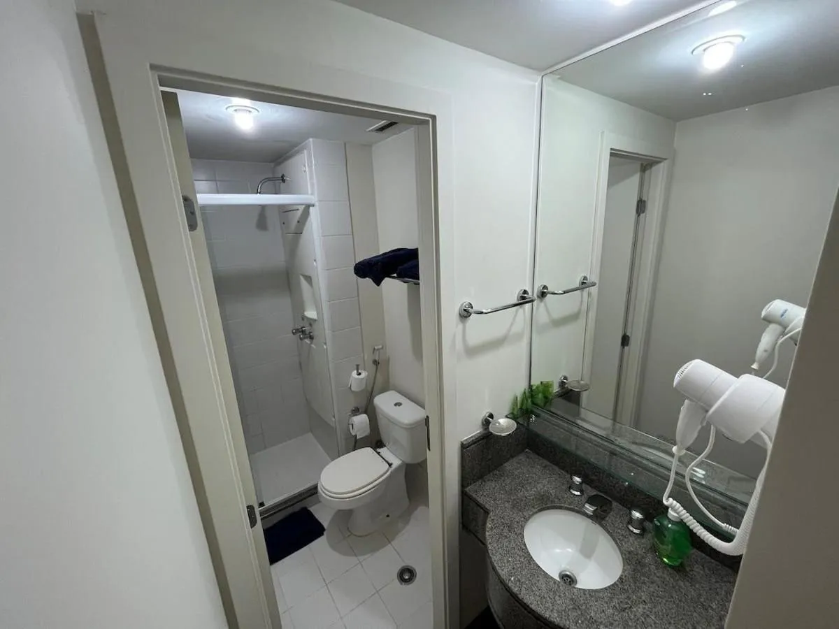 Toilet in LFlats no Hotel Aeroporto Congonhas