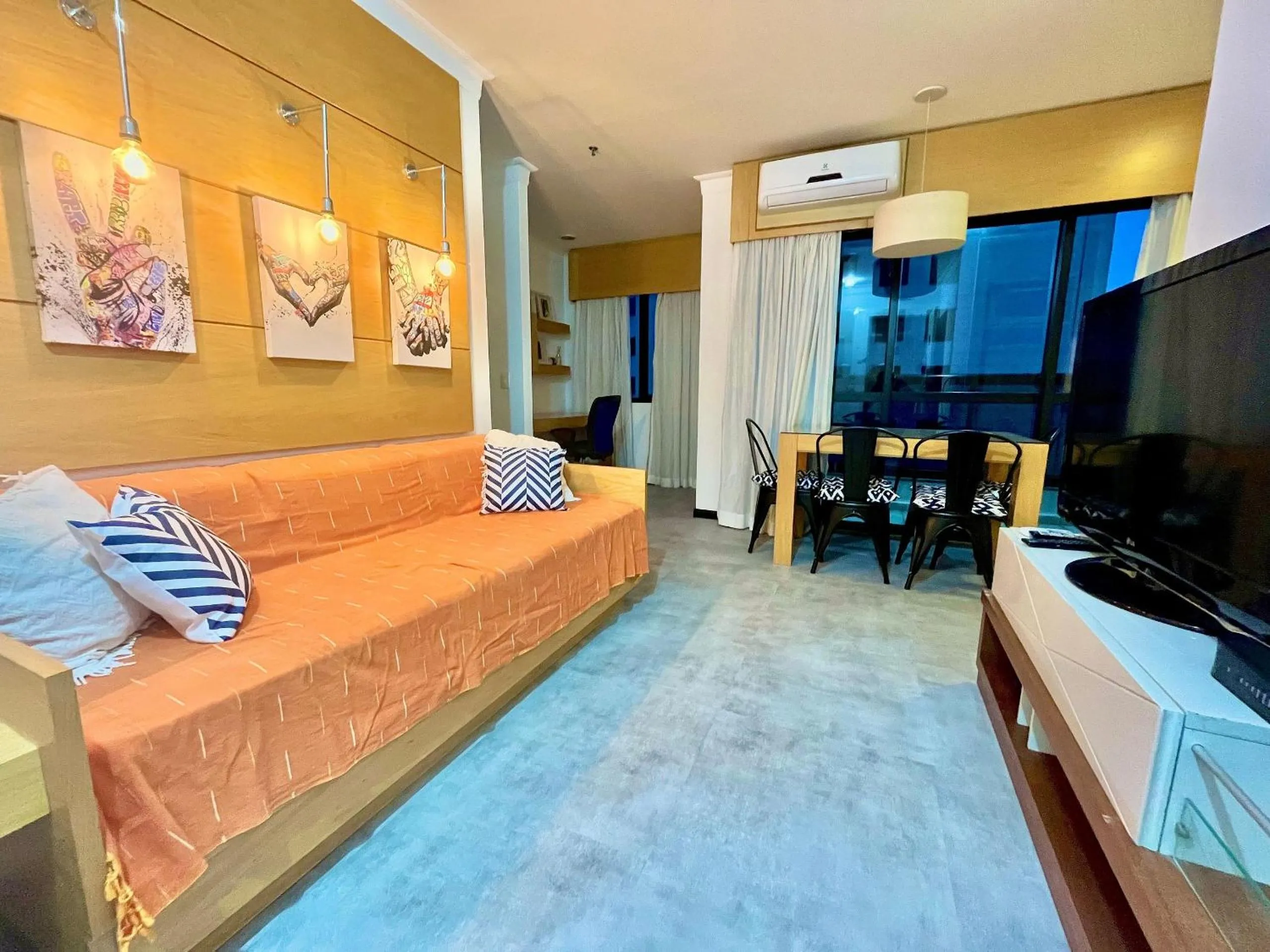 Communal lounge/ TV room in LFlats no Hotel Aeroporto Congonhas