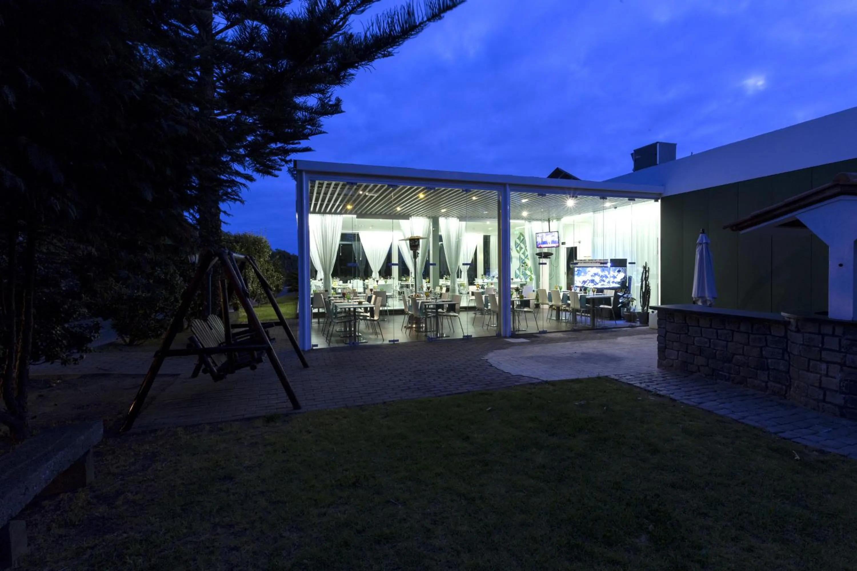 Restaurant/places to eat in Quinta de Santa Bárbara Casas Turisticas