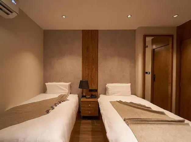 Standard Twin Room in Gold's Pyramids Hotel Standard Twin Room in Gold's Pyramids Hotel