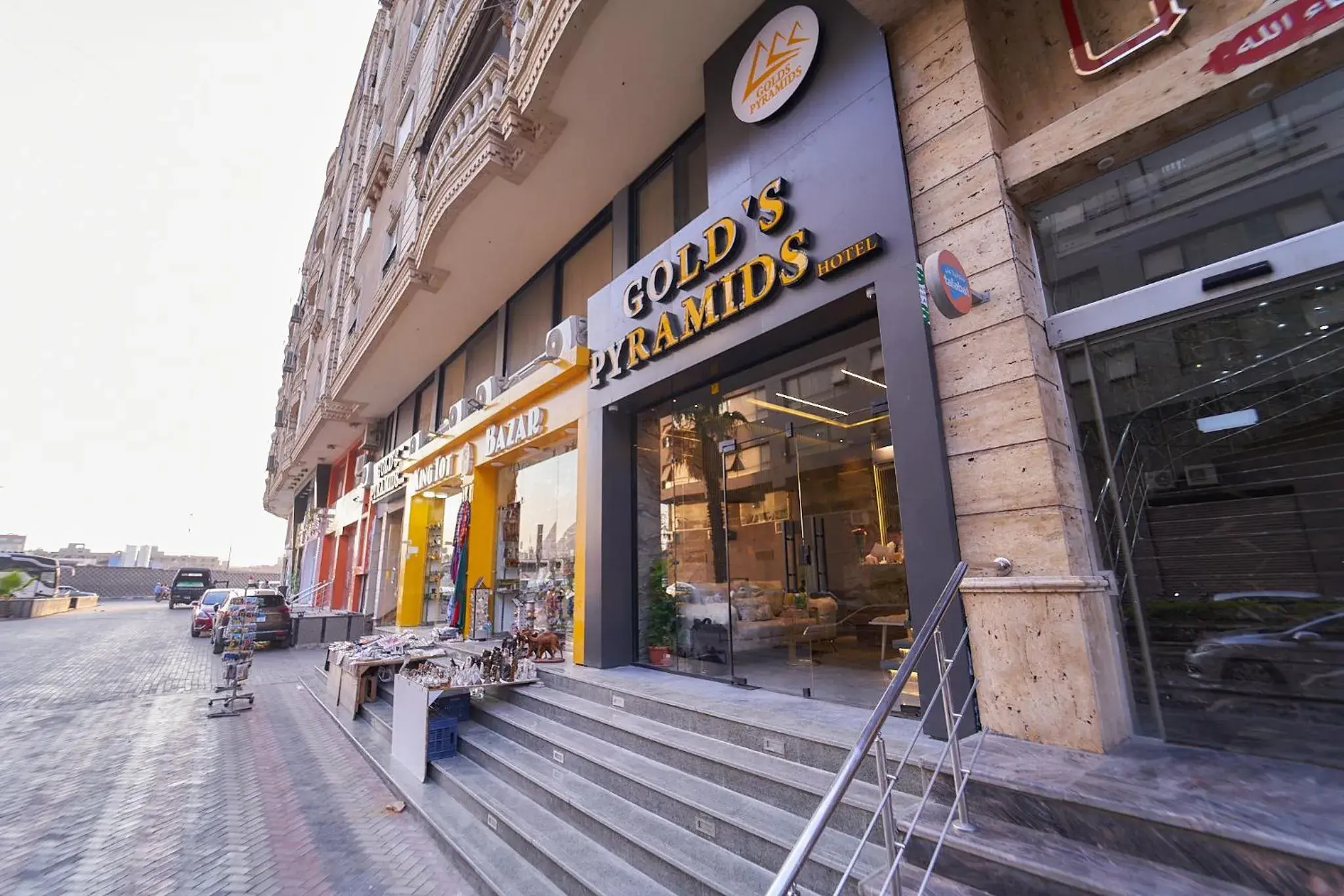 Property building in Gold's Pyramids Hotel Property building in Gold's Pyramids Hotel