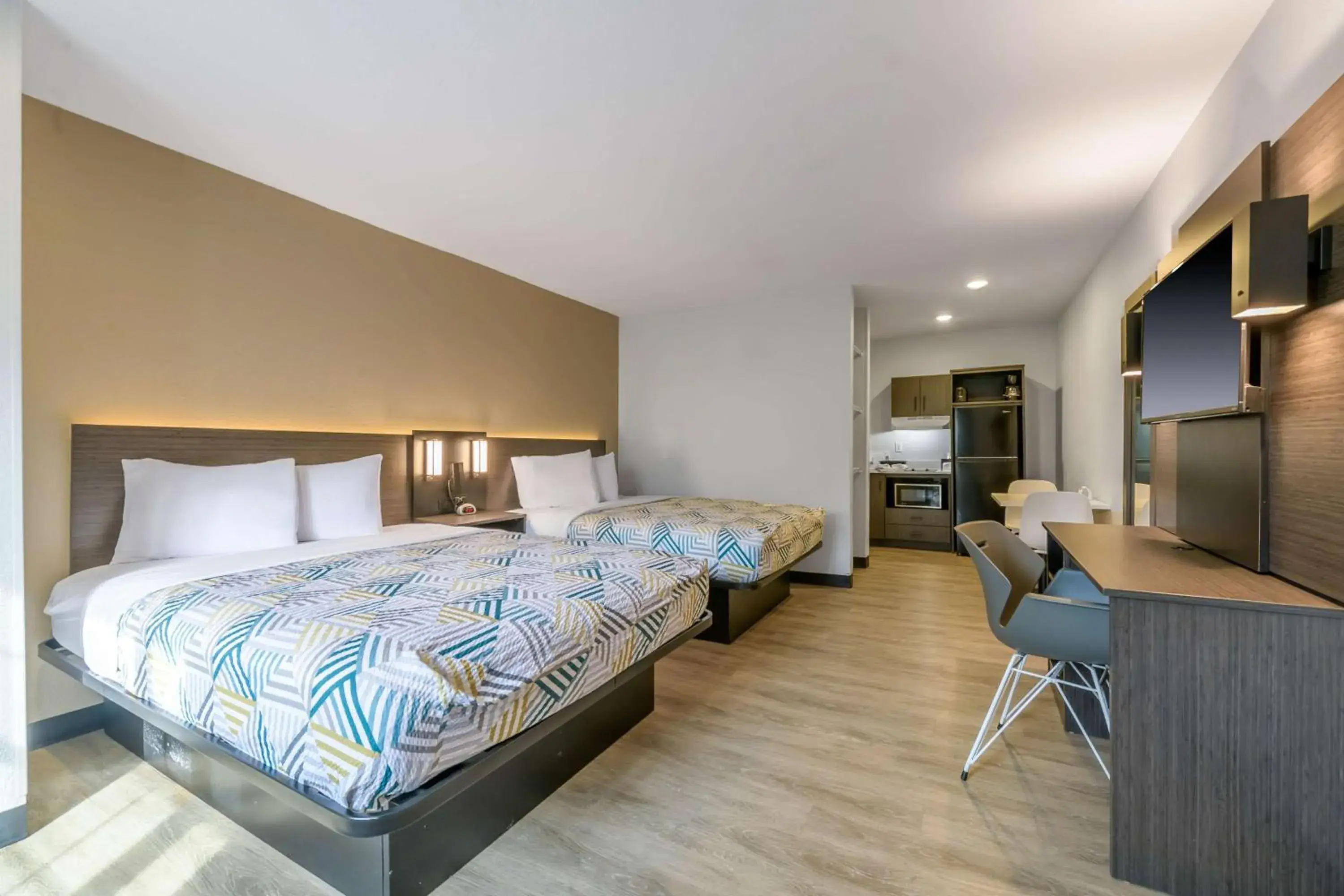 Photo of the whole room, Bed in Studio 6 Columbus GA Columbus Airport Photo of the whole room, Bed in Studio 6 Columbus GA Columbus Airport