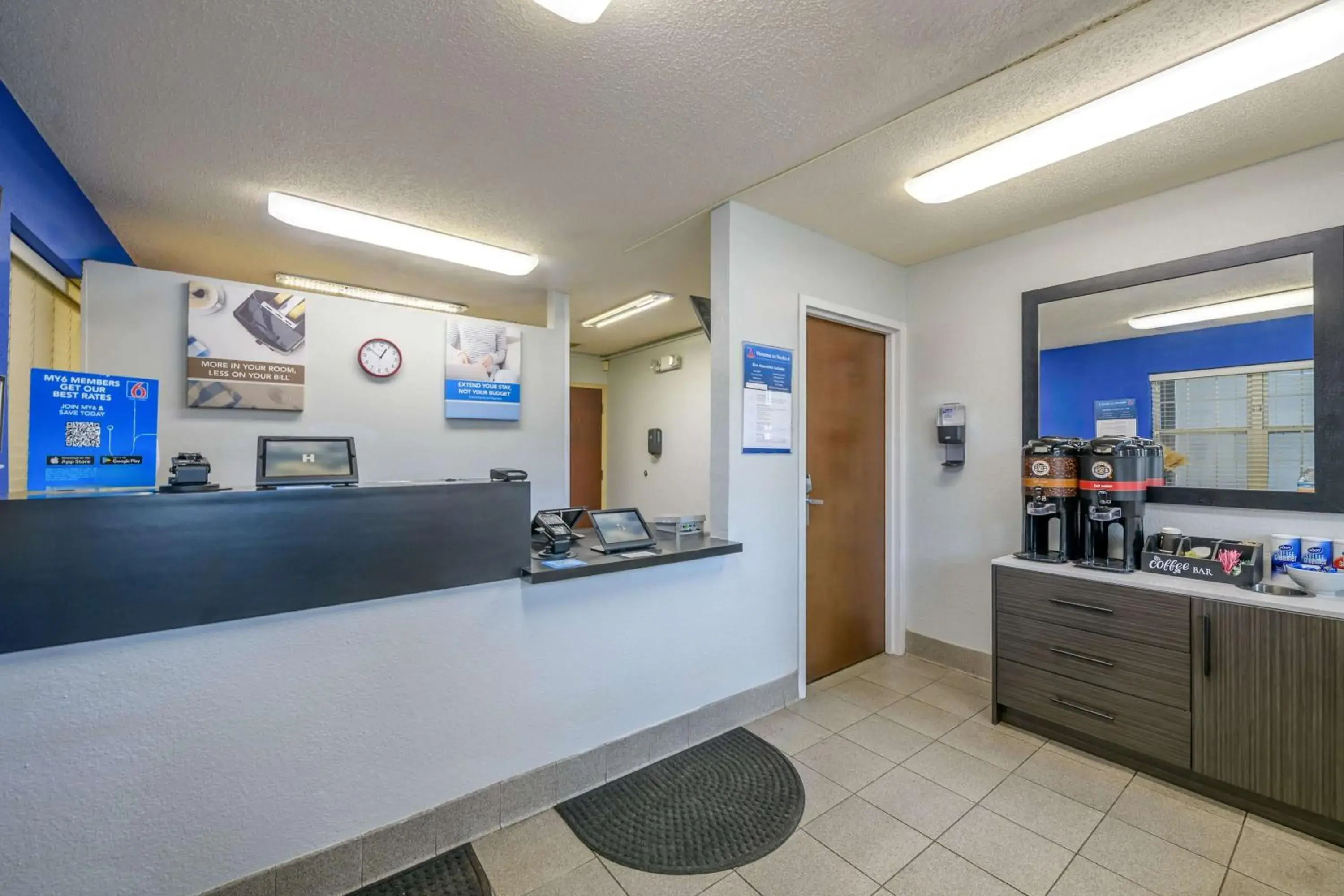 Lobby or reception in Studio 6 Columbus GA Columbus Airport Lobby or reception in Studio 6 Columbus GA Columbus Airport