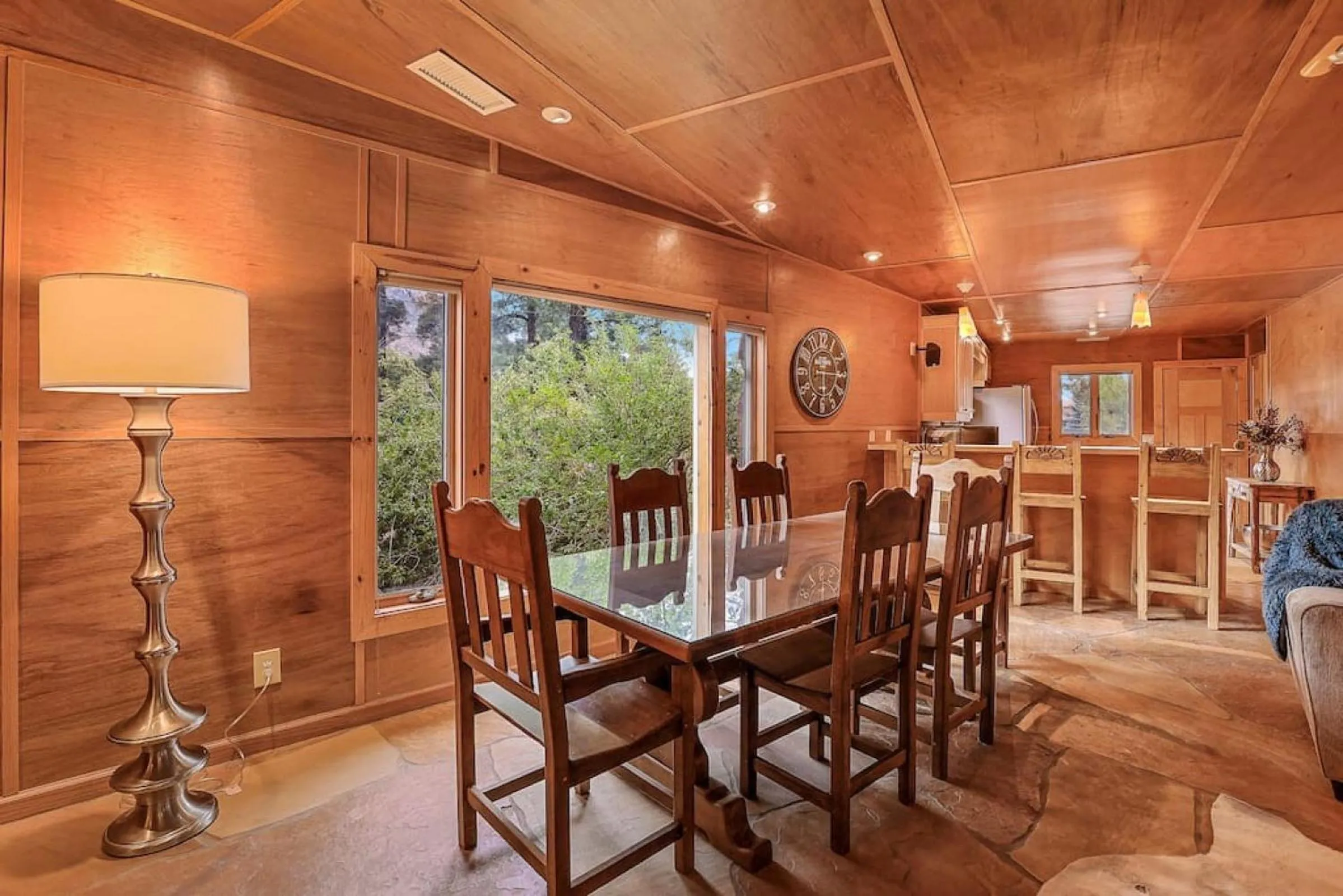 Historic Ranch house AC on forest acres in town