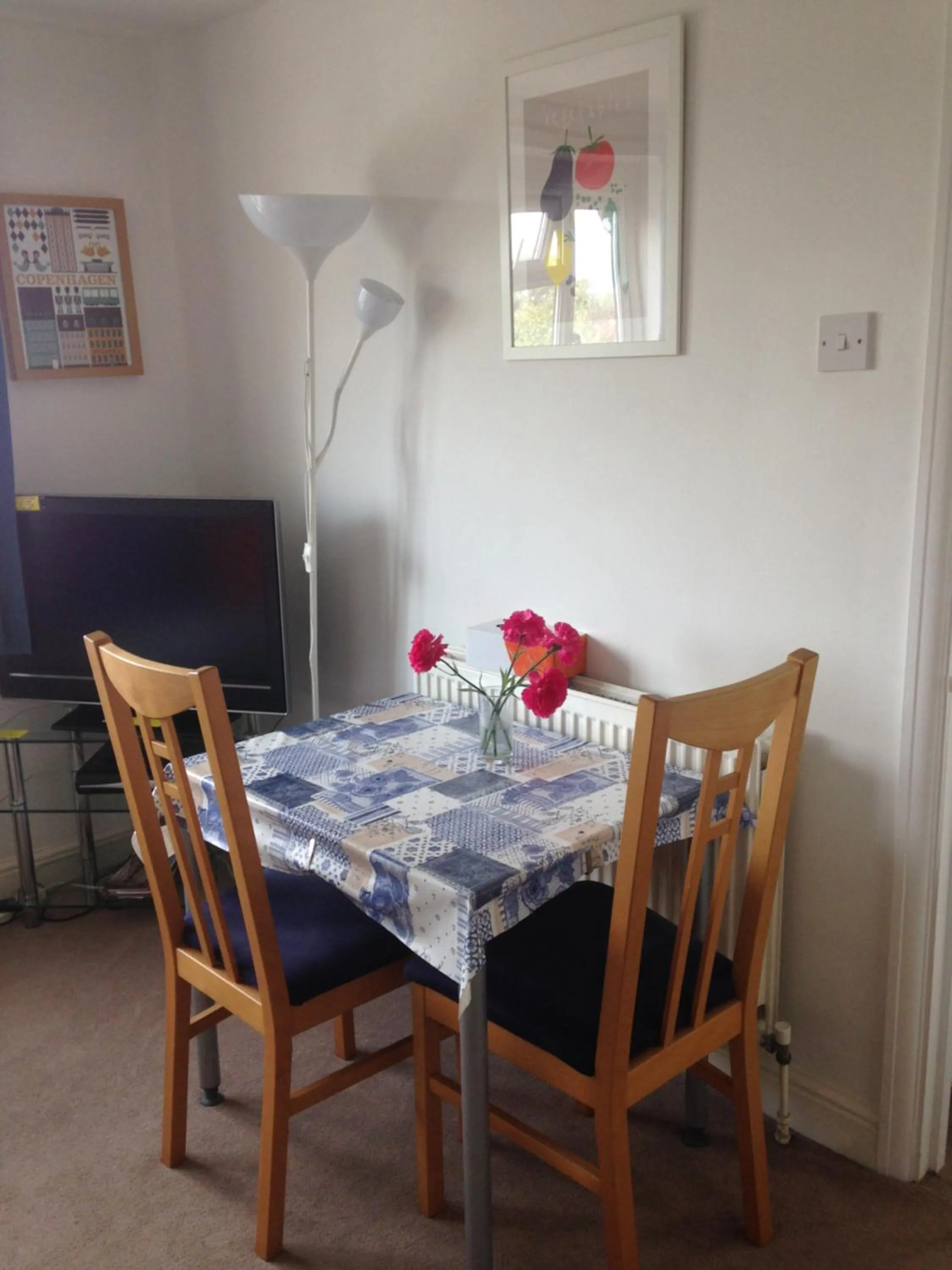 Dining area in Pound Corner