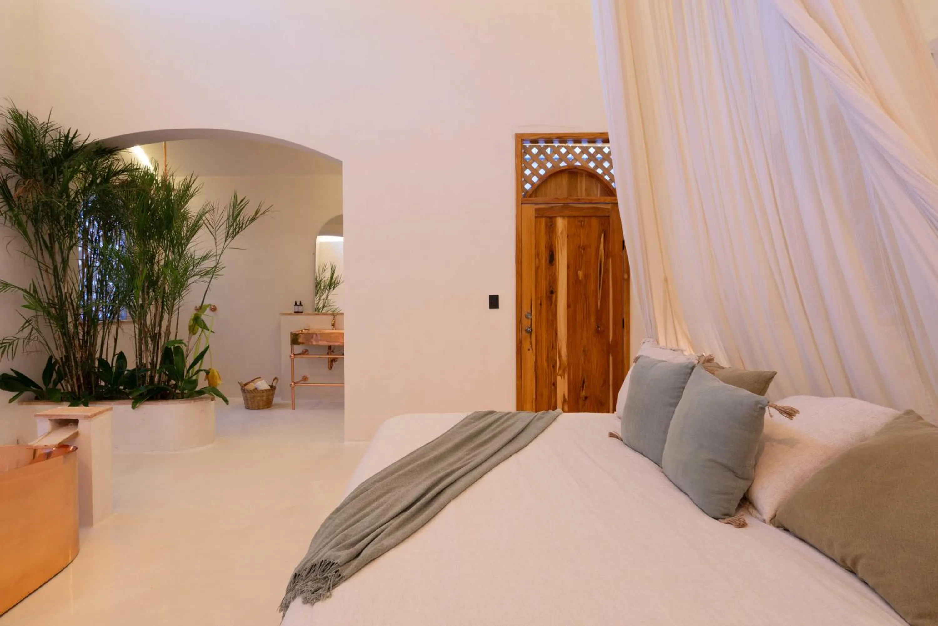 Bed in Anat Tantric Boutique Hotel