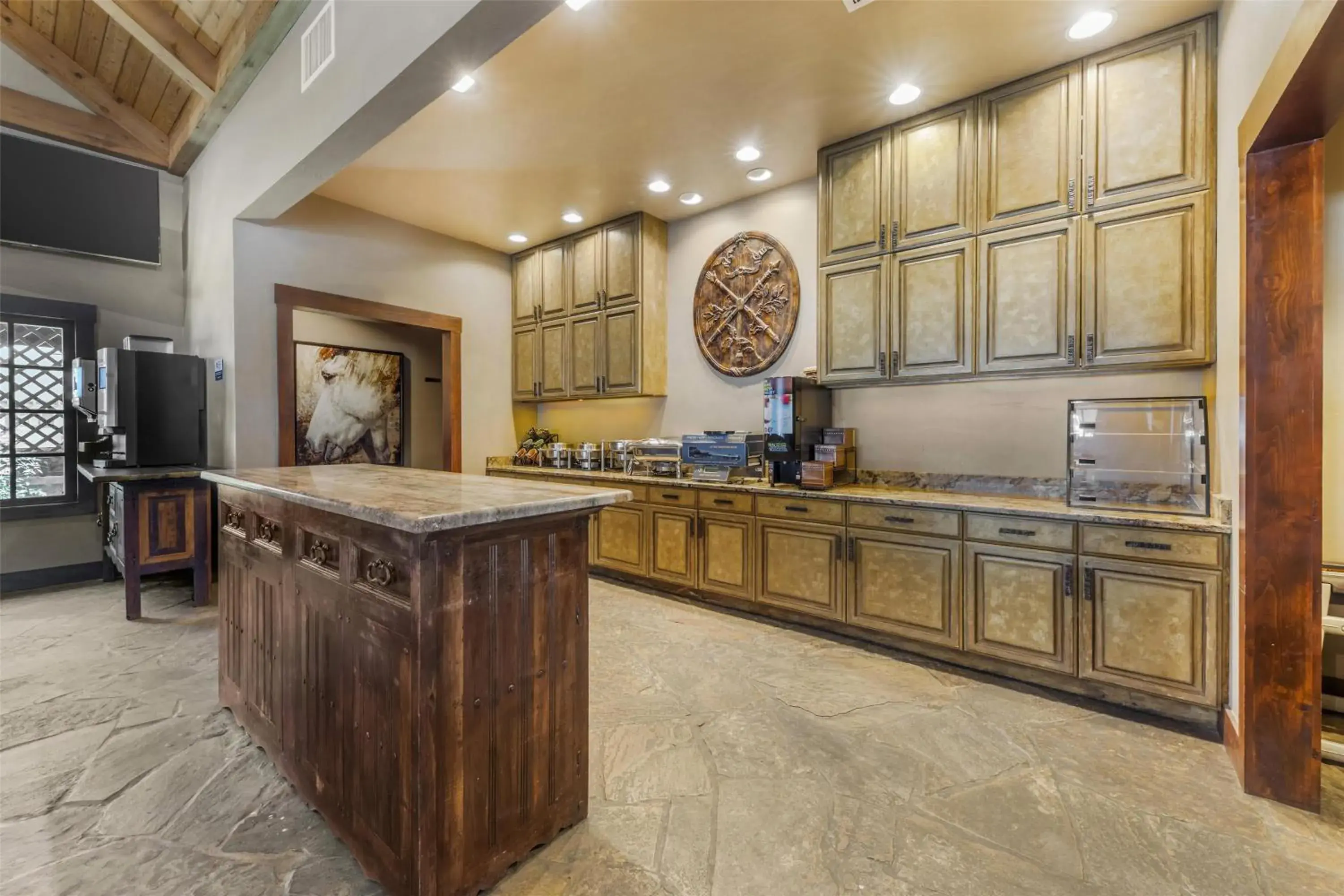 Breakfast in Best Western Plus Weatherford Breakfast in Best Western Plus Weatherford