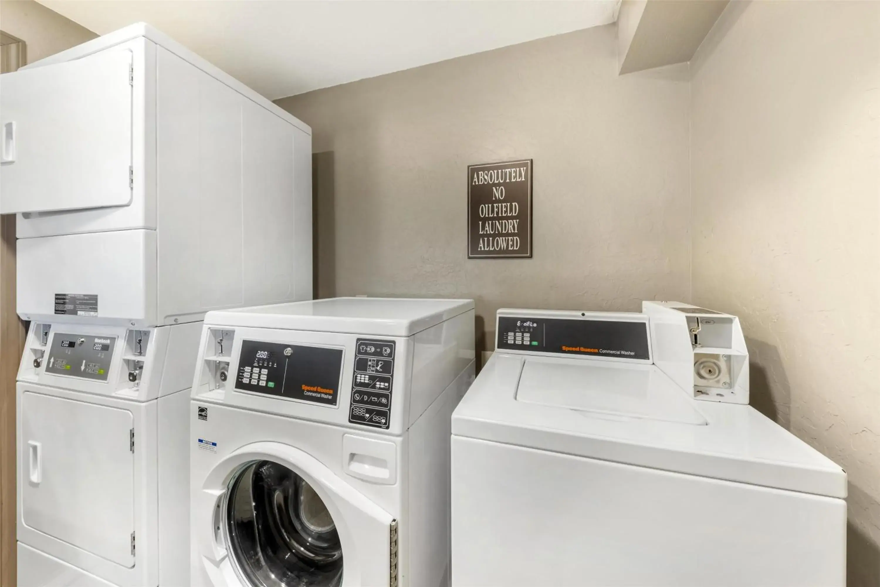 Property building in Best Western Plus Weatherford Property building in Best Western Plus Weatherford