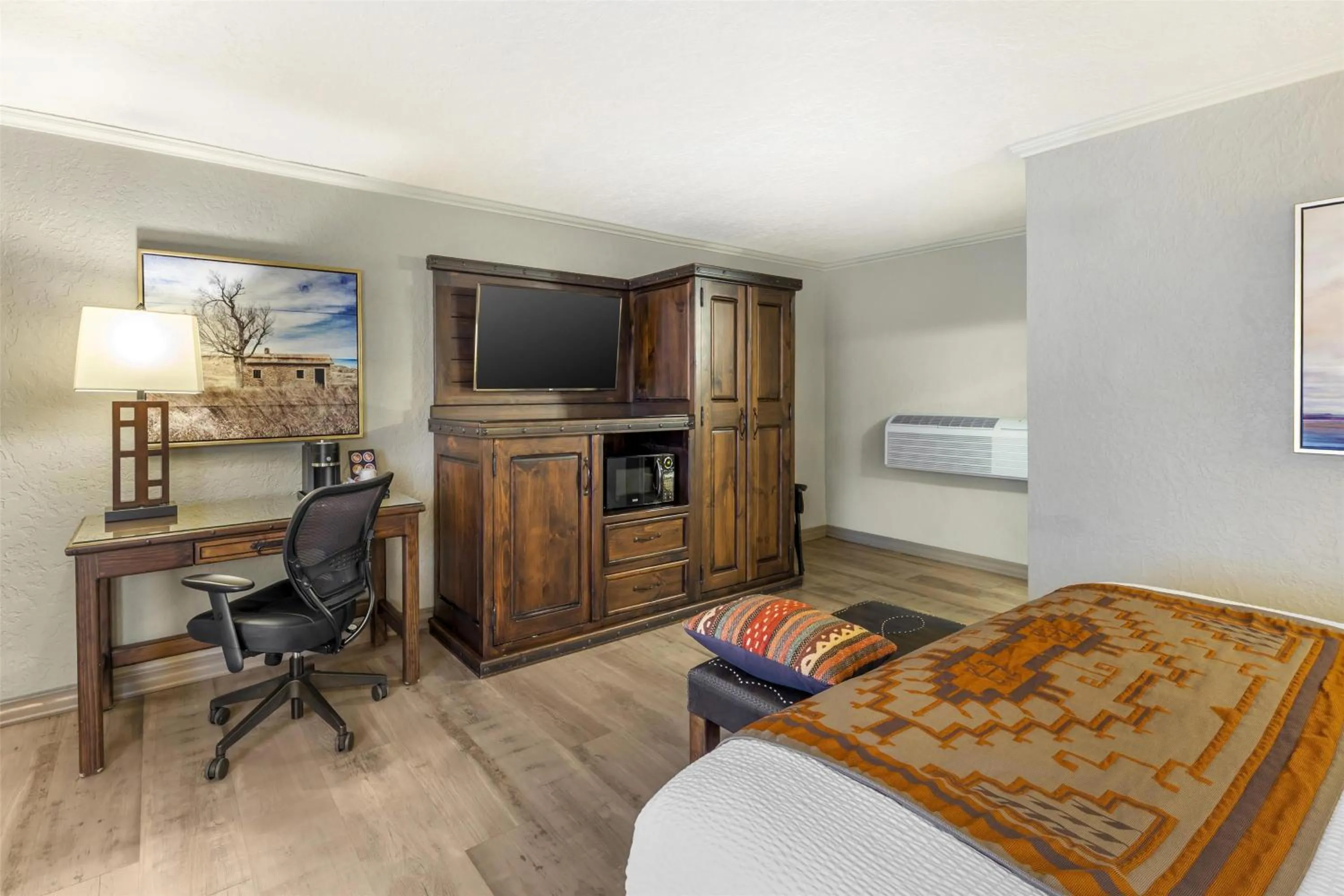 Bedroom in Best Western Plus Weatherford