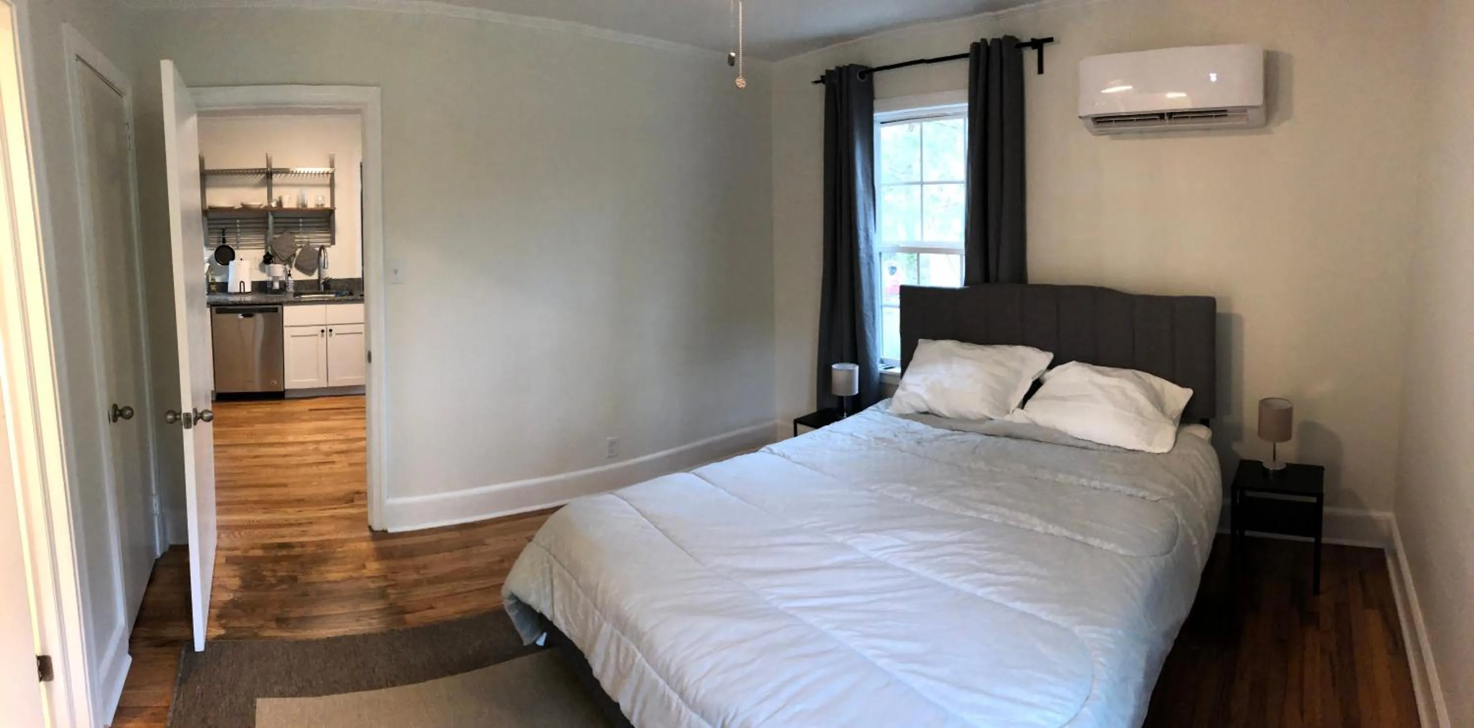 Bed in Renovated Space Close to Downtown - A
