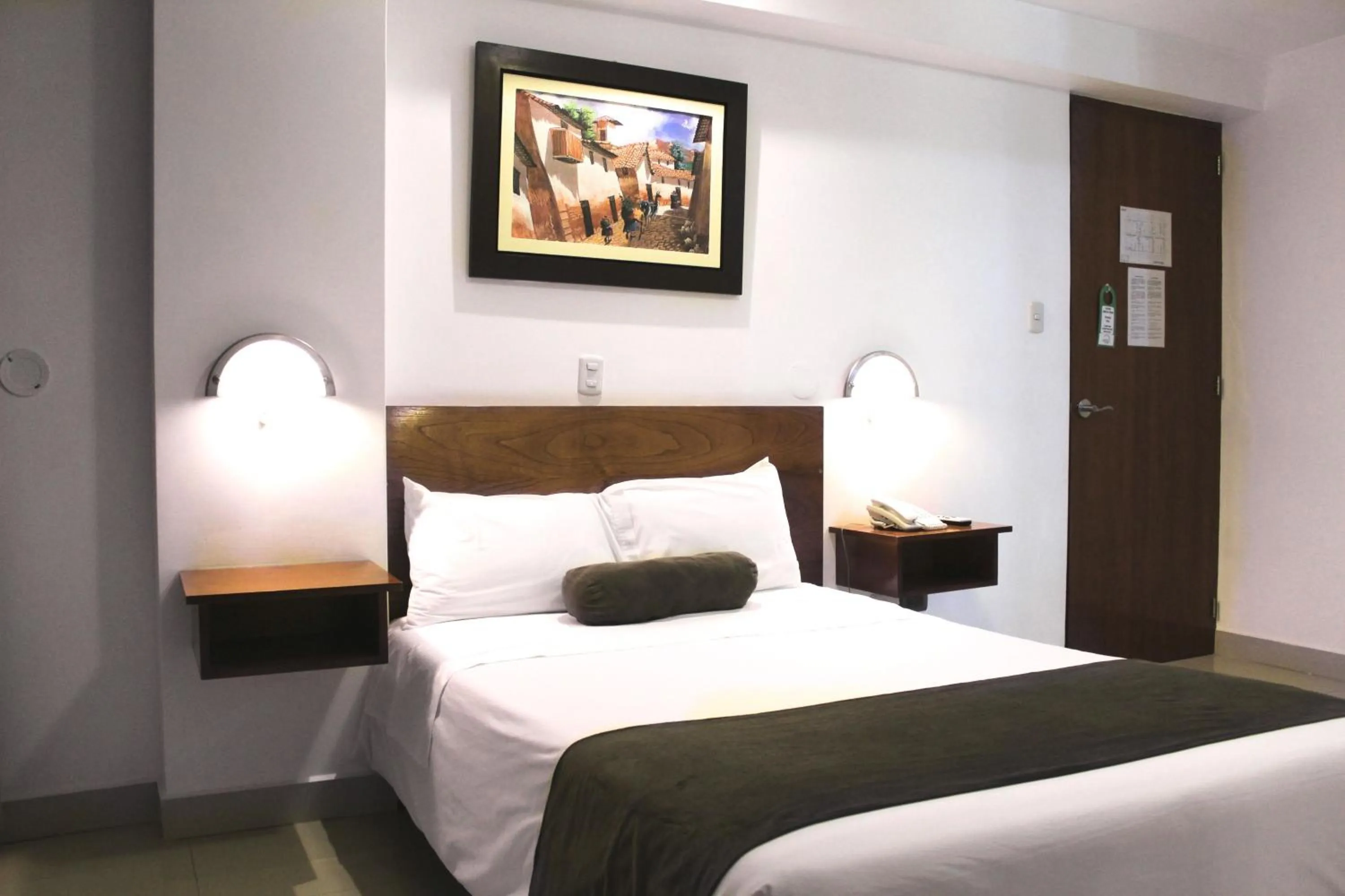 Facade/entrance, Bed in Flower's House MachuPicchu