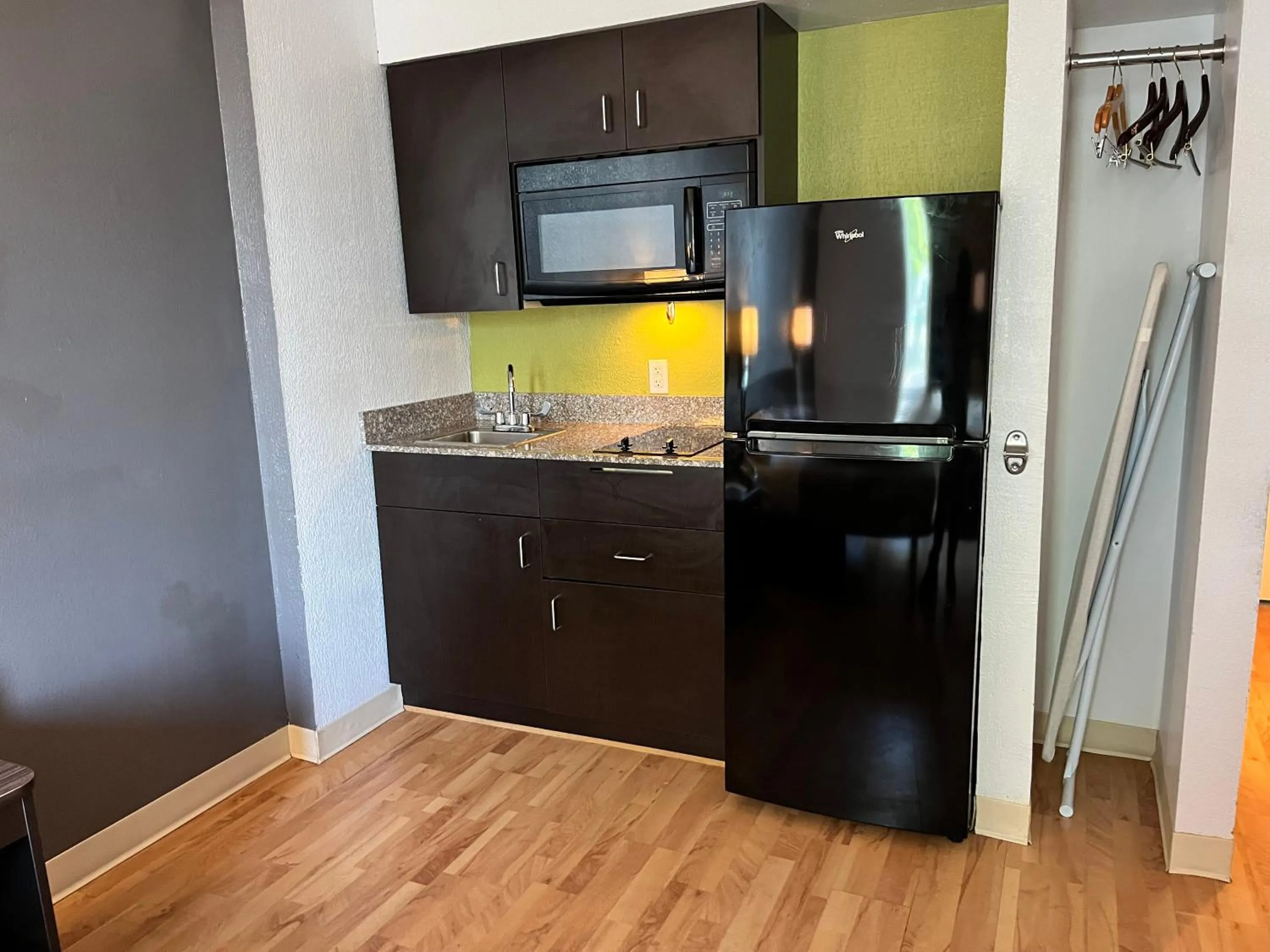 Studio 6 Suites Clarion, PA