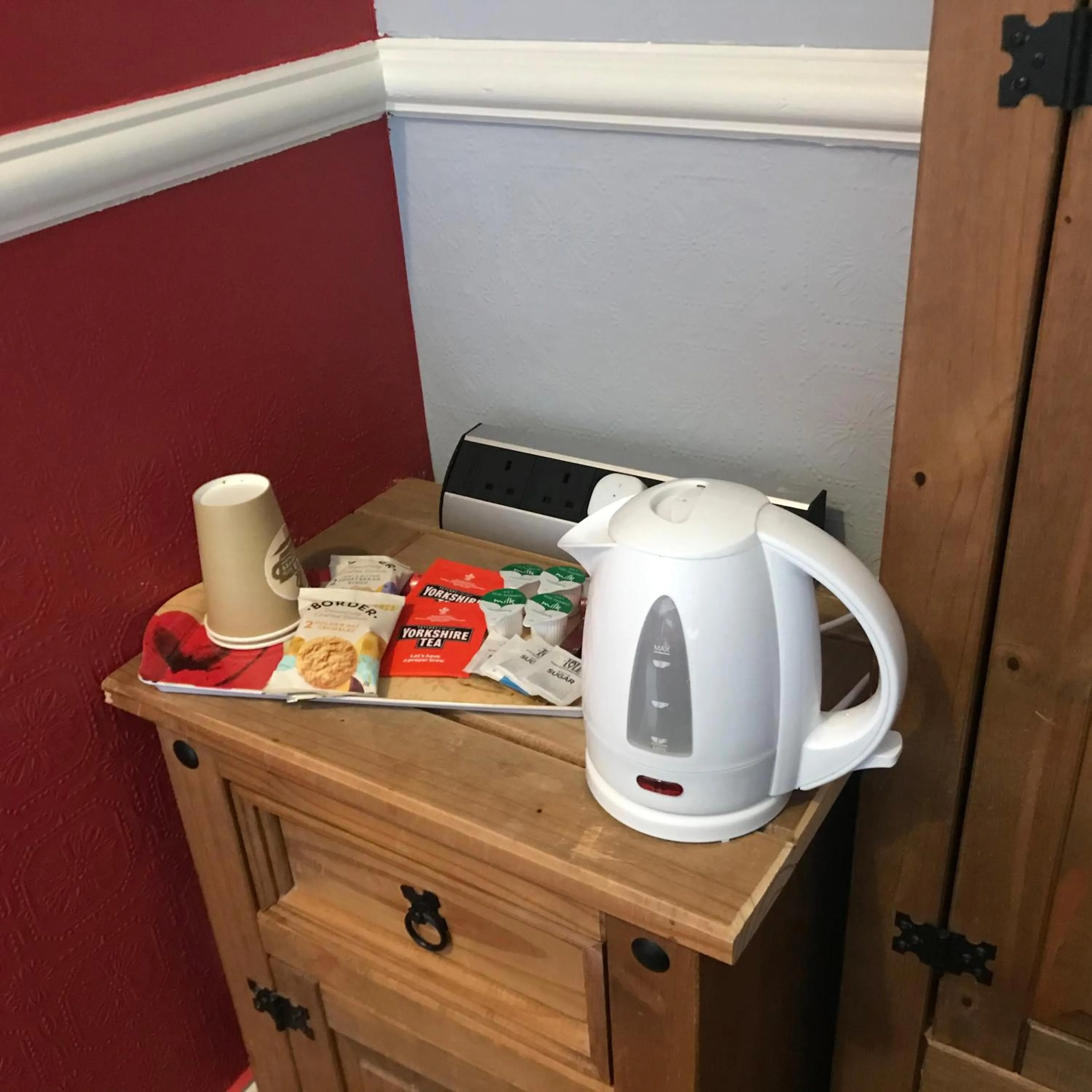 Coffee/tea facilities in Newcastle House Rothbury