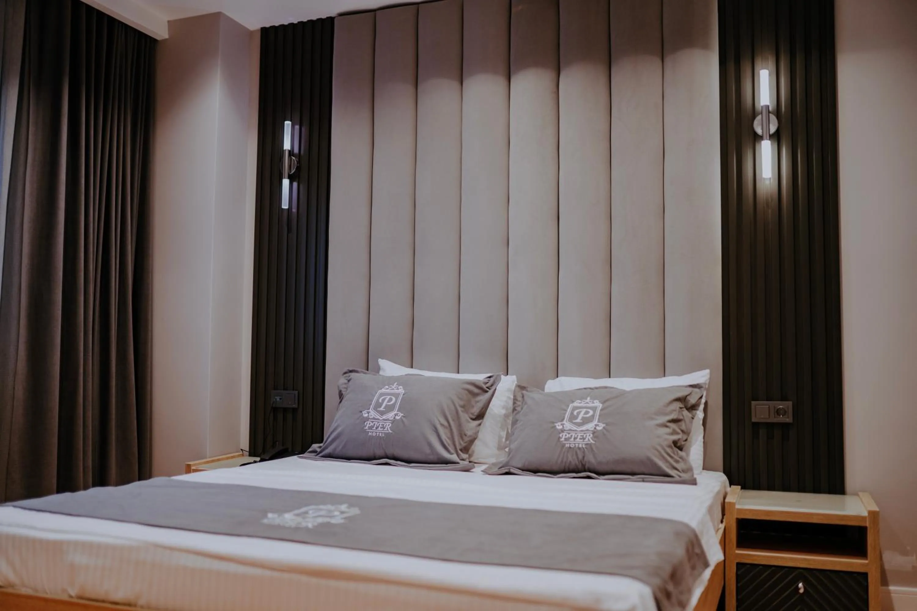 Bedroom in Pier Hotel