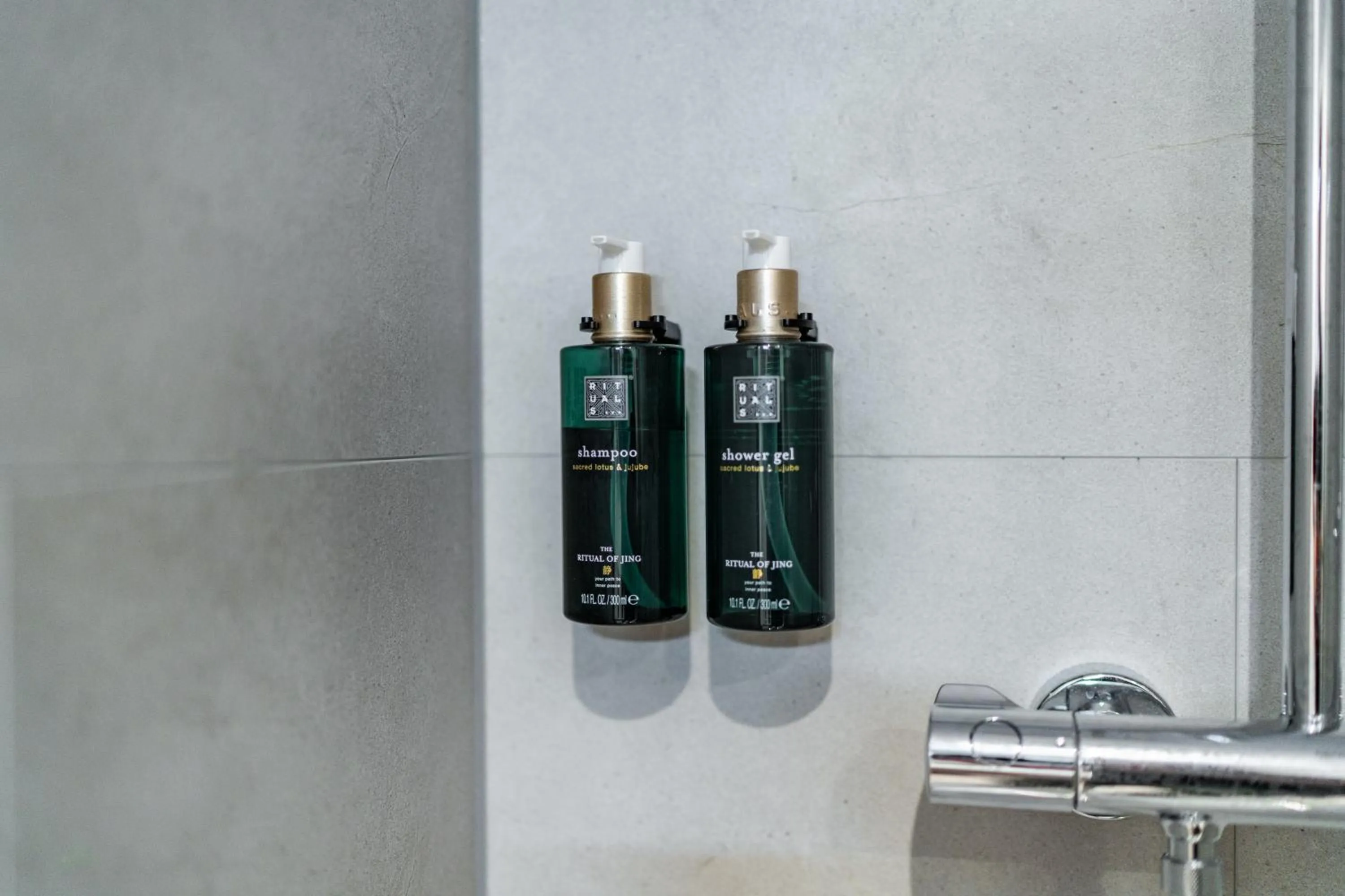 Bathroom in Martini Hotel