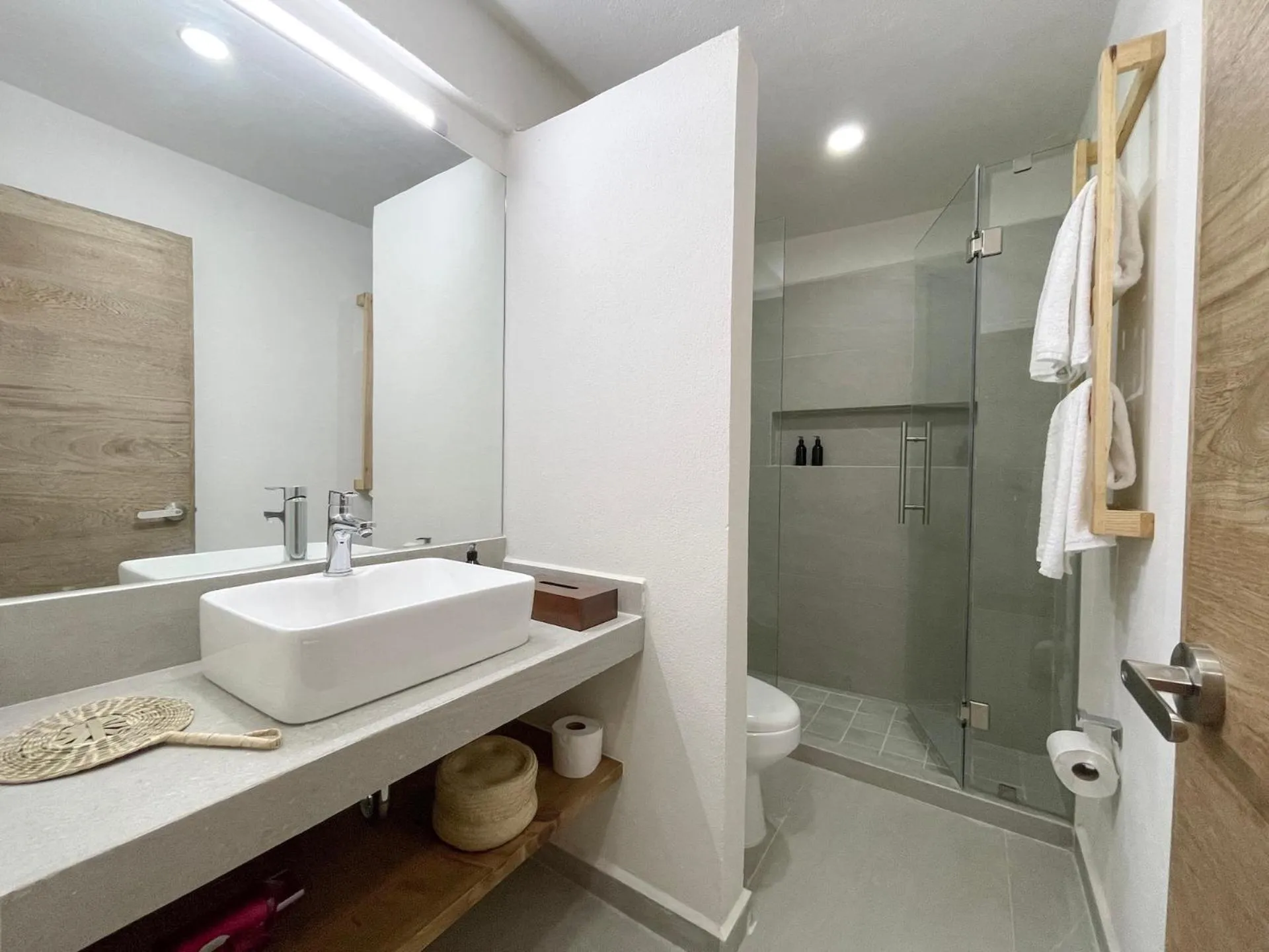 Bathroom in Rooms Huatulco