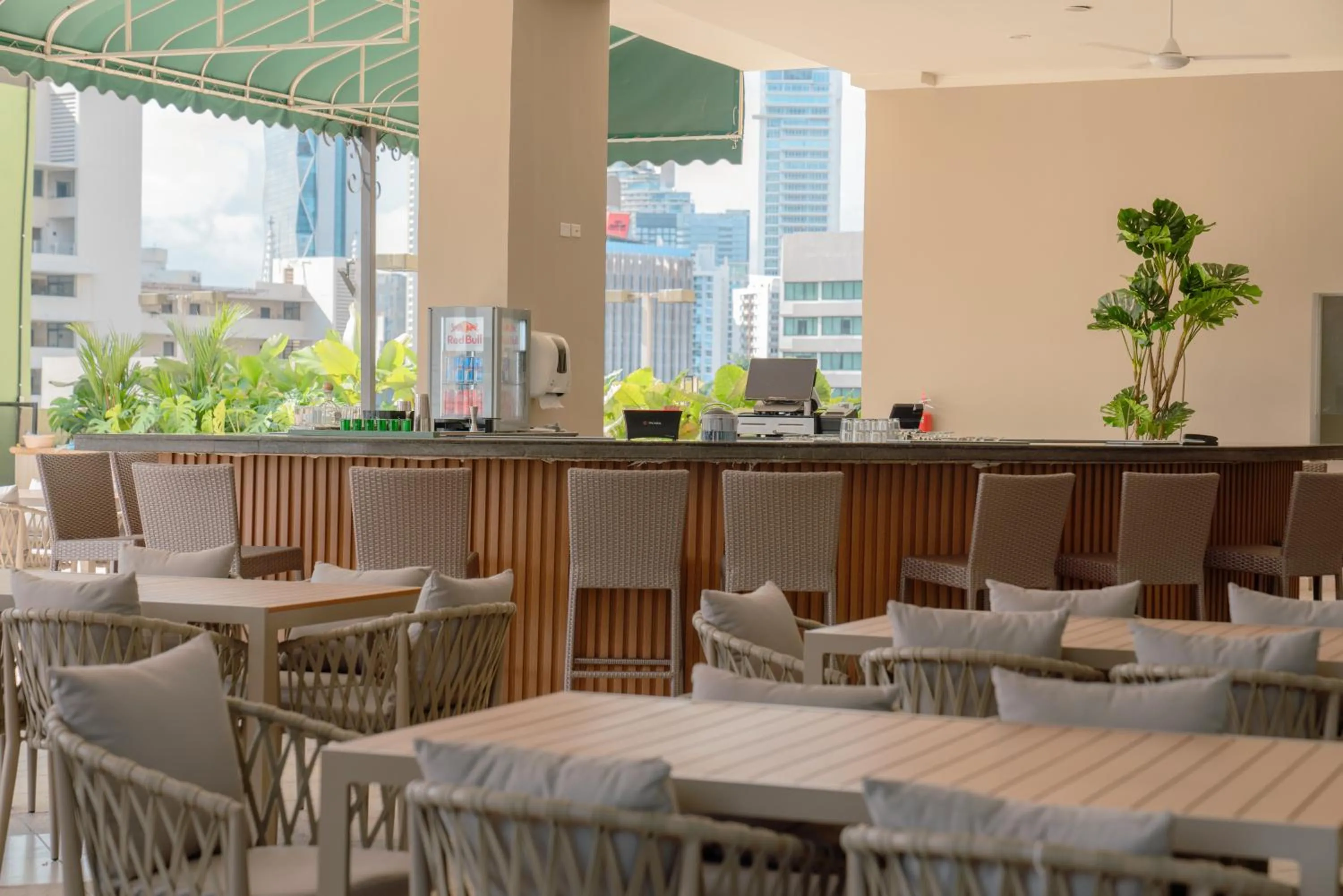 Restaurant/places to eat in Waymore Hotel Spa & Casino